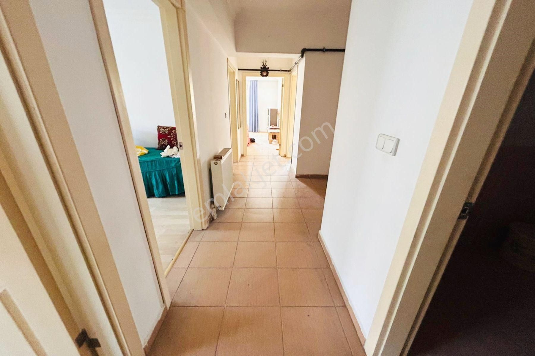 Hocalı Cd Üzerinde 2.kat Konumunda Manzaralı Fırsat Daire..! - Görsel 7