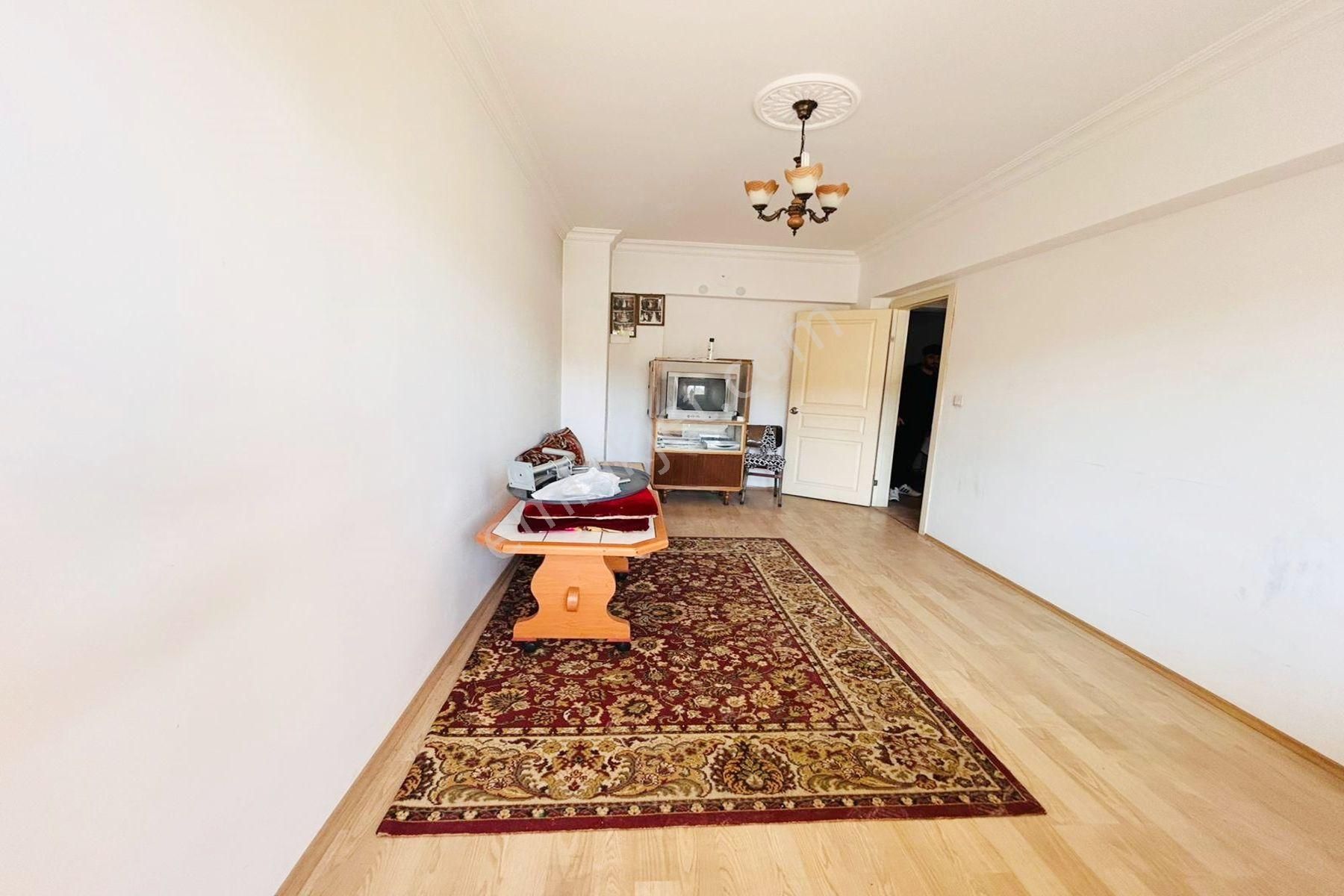 Hocalı Cd Üzerinde 2.kat Konumunda Manzaralı Fırsat Daire..! - Görsel 11