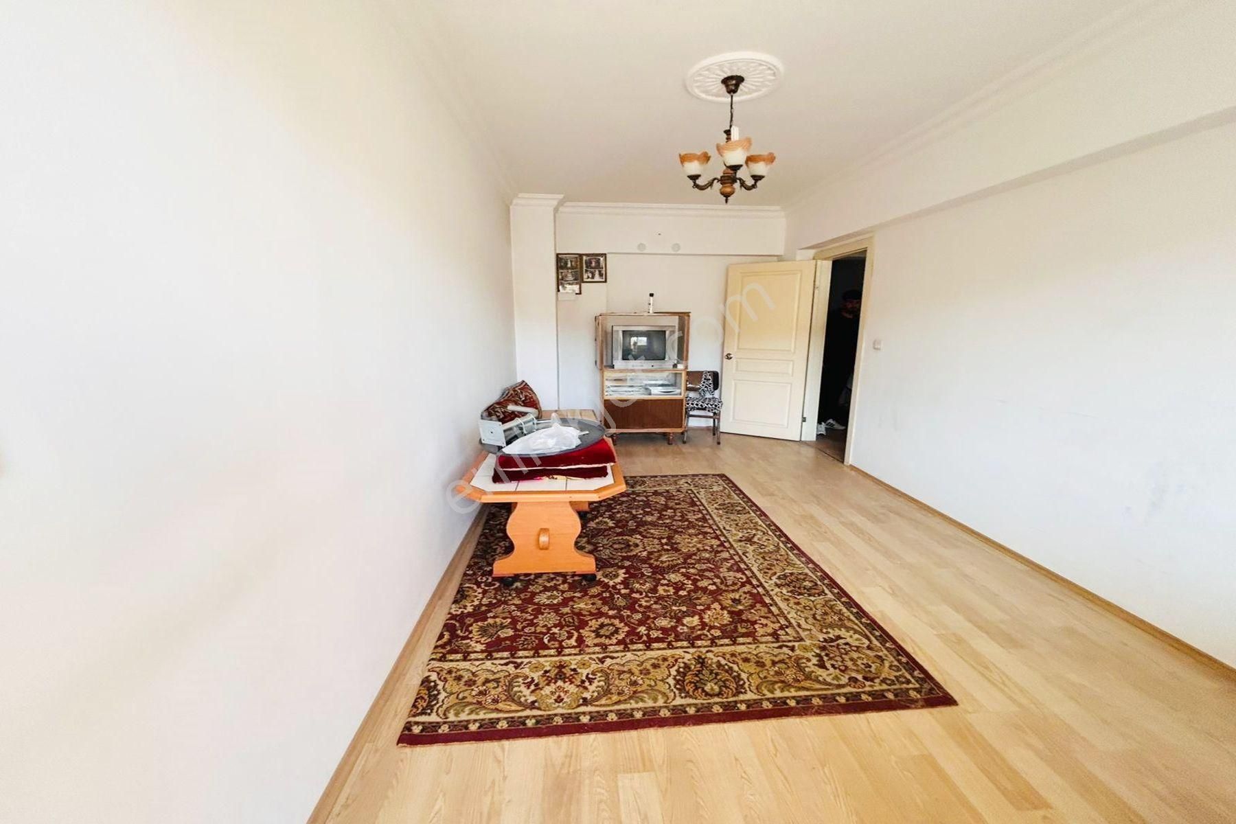 Hocalı Cd Üzerinde 2.kat Konumunda Manzaralı Fırsat Daire..! - Görsel 12