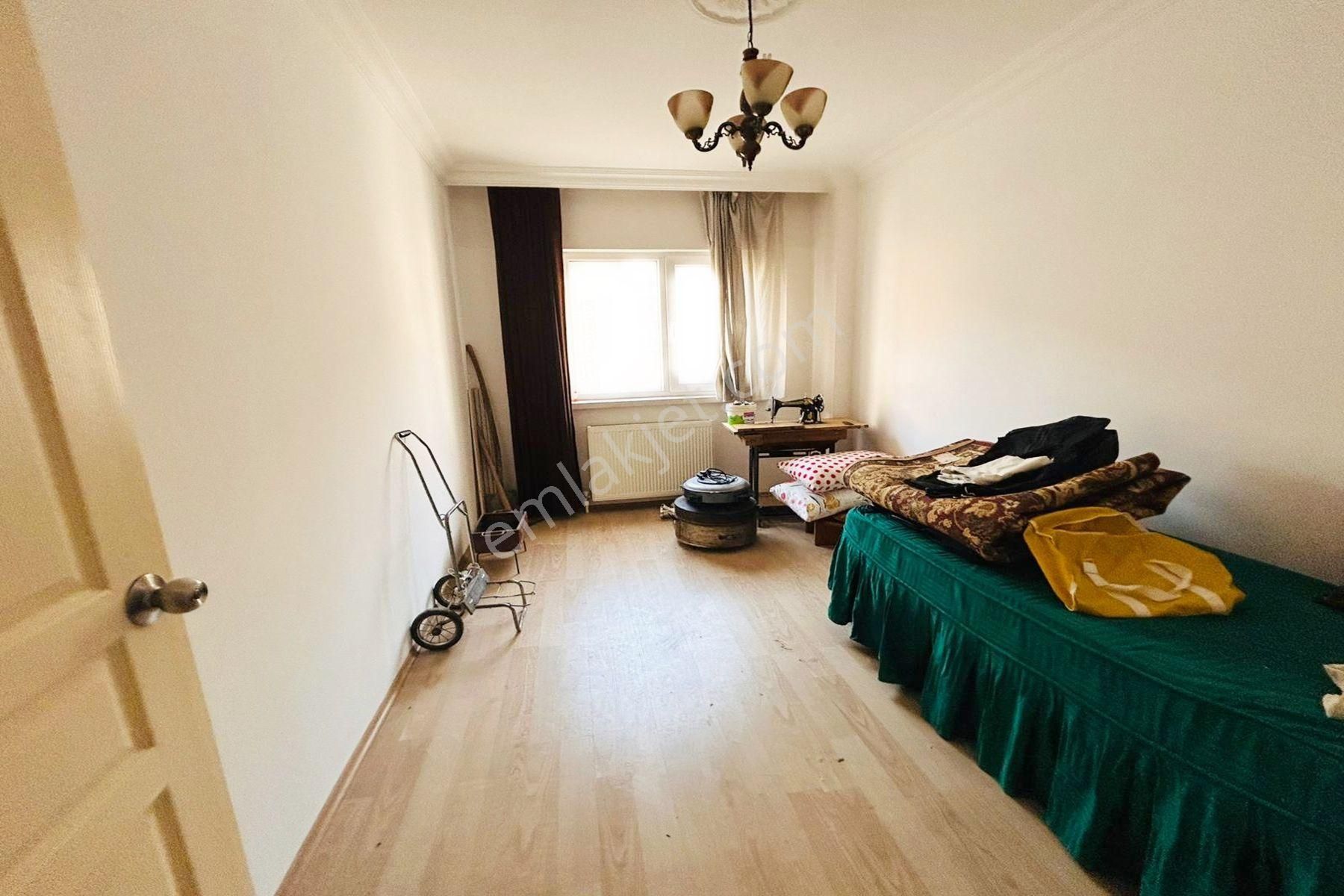 Hocalı Cd Üzerinde 2.kat Konumunda Manzaralı Fırsat Daire..! - Görsel 18