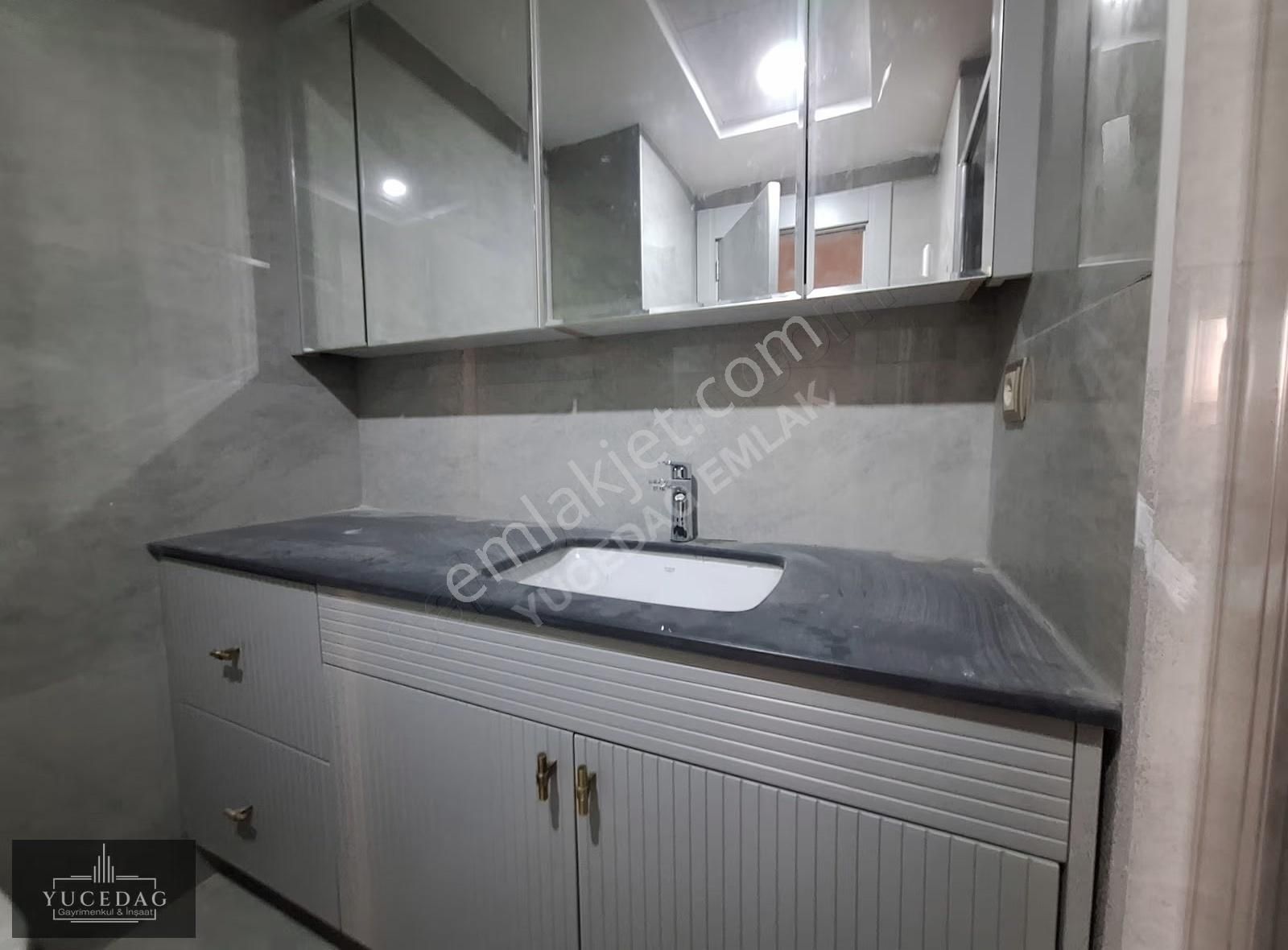 Gaziantep Fıstıklık Site İçerisinde 3+1 Satılık Lüks Daire... - Görsel 3