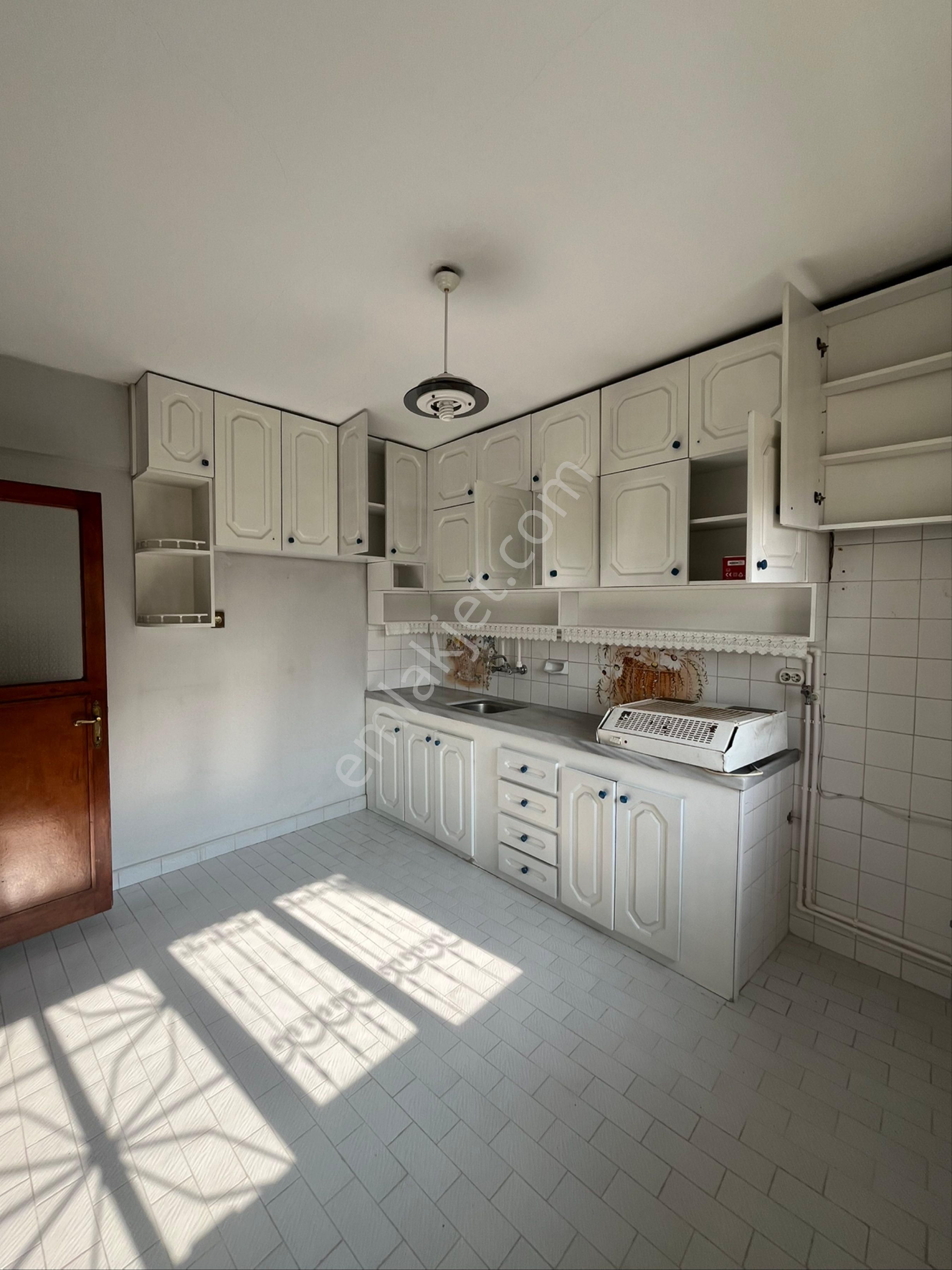 Çiğli Şirintepe Kiralık 2+1 Doğalgazlı - Görsel 12