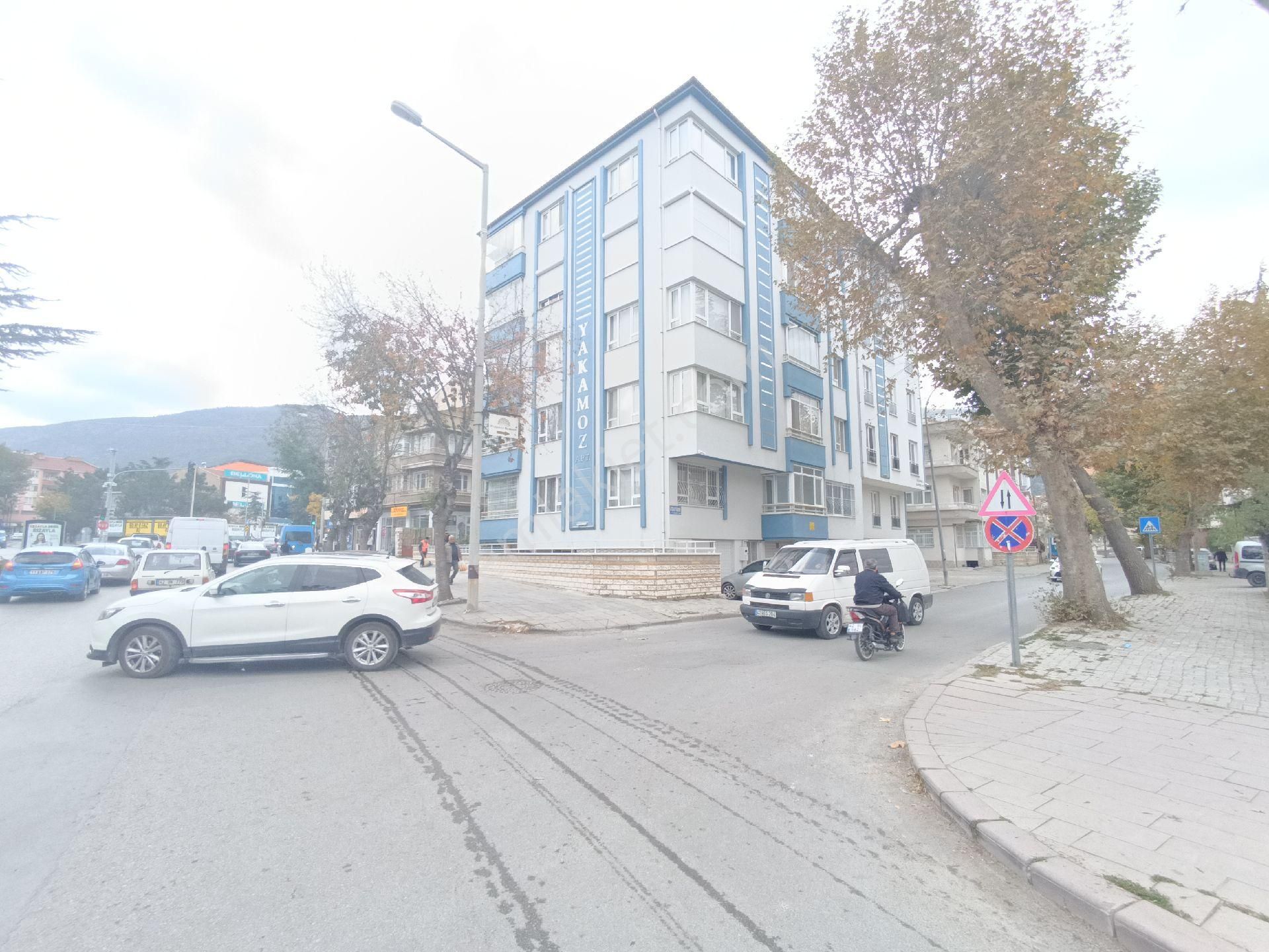 Birim Satıyor Çarşı Merkezde 6 Yıllık Asansörlü Daire - Görsel 2