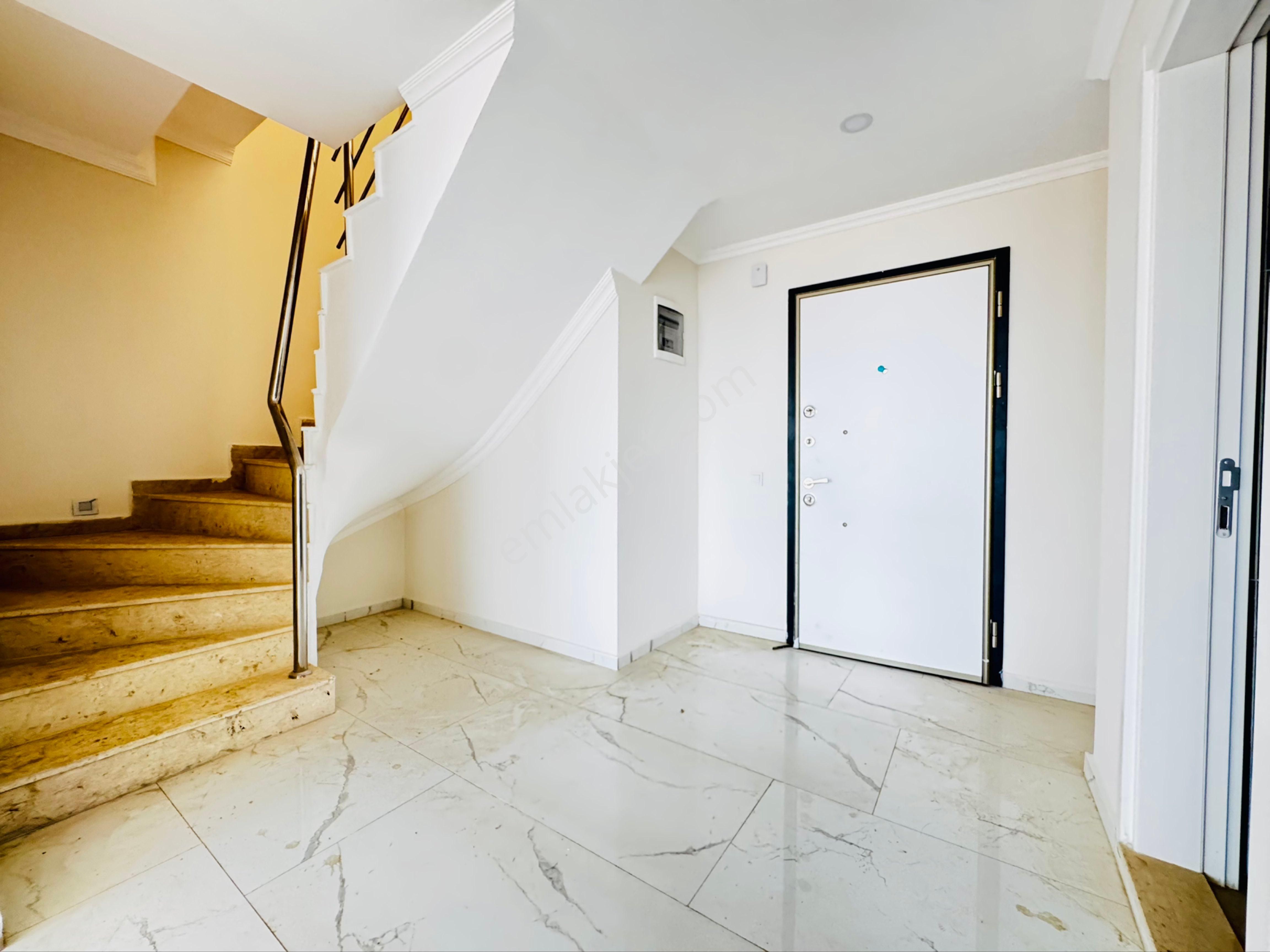 Akbük Merkezde Kesintisiz Deniz Manzaralı 3+1 Dubleks – Bahçe Ve Teras Katı Seçenekleriyle - Görsel 19