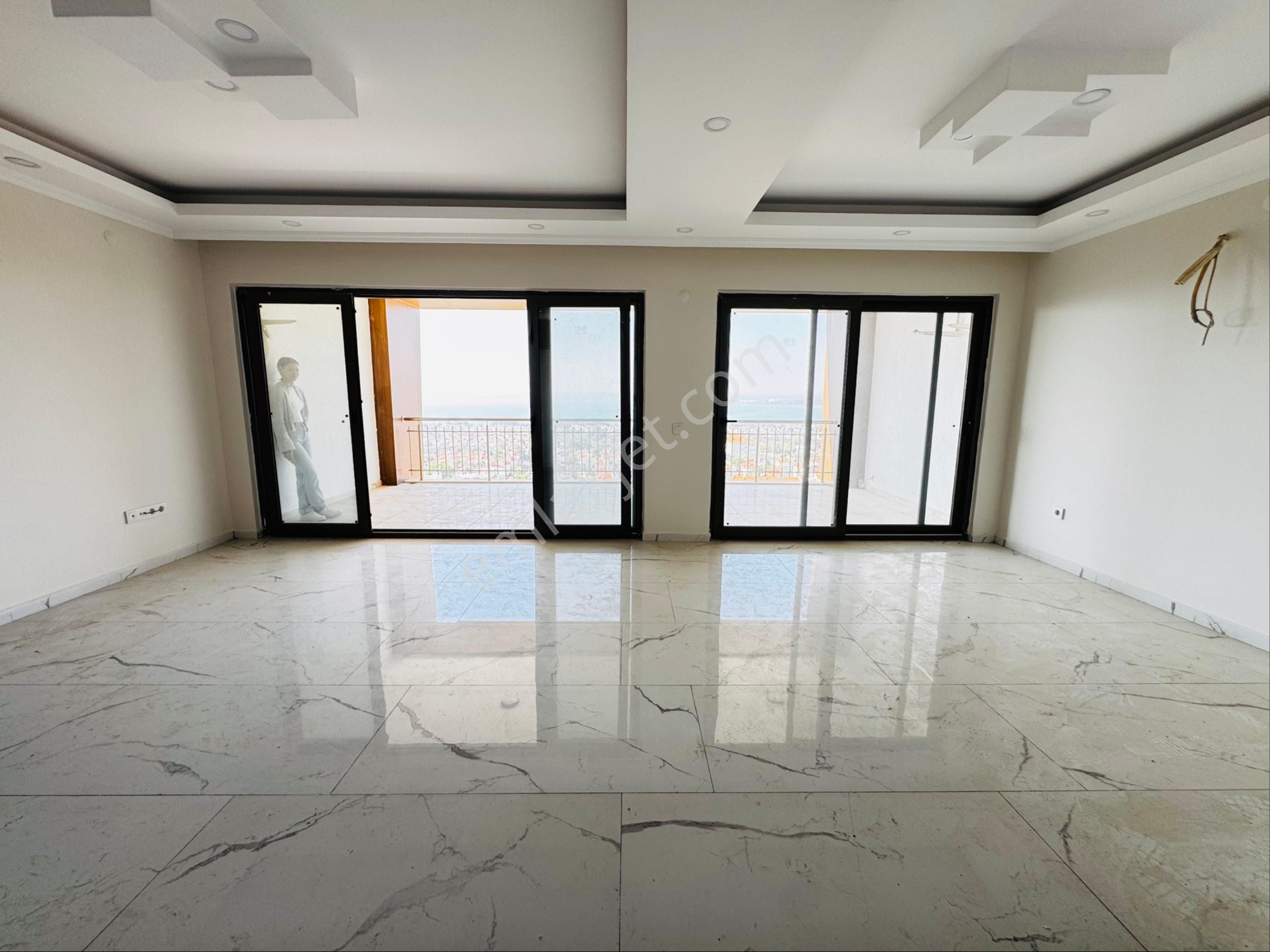 Akbük Merkezde Kesintisiz Deniz Manzaralı 3+1 Dubleks – Bahçe Ve Teras Katı Seçenekleriyle - Görsel 15