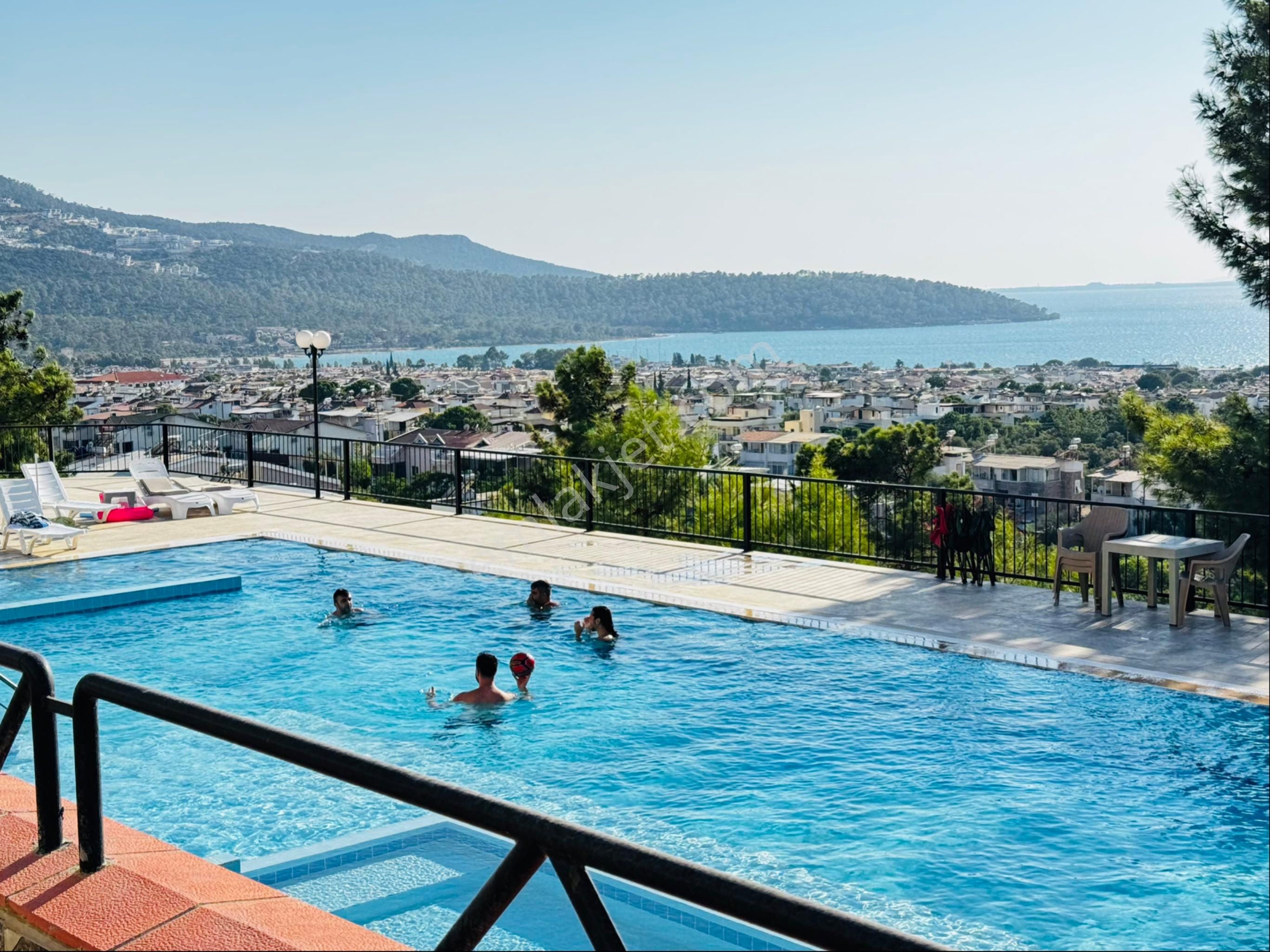 Akbük Merkezde Kesintisiz Deniz Manzaralı 3+1 Dubleks – Bahçe Ve Teras Katı Seçenekleriyle - Görsel 2