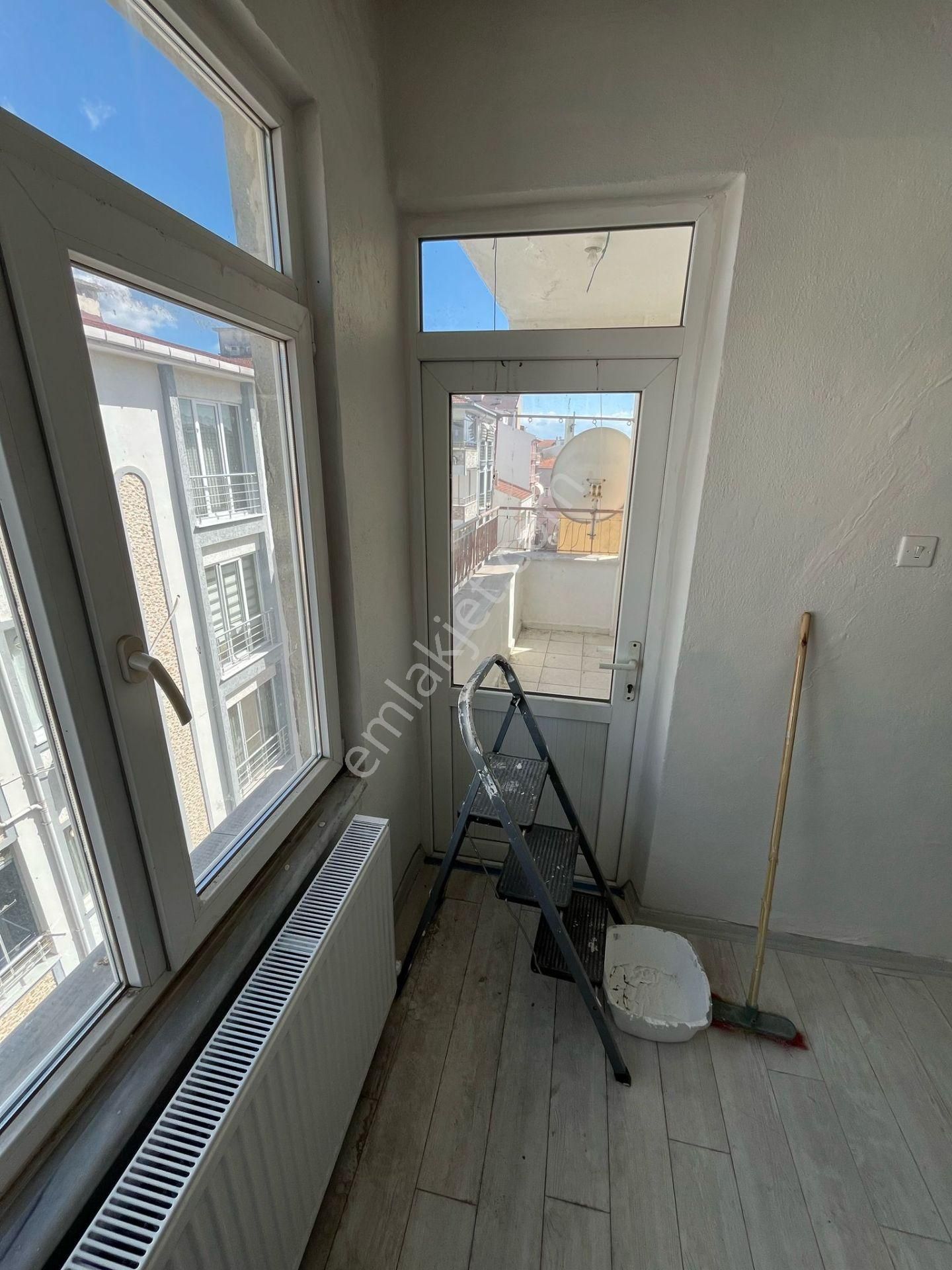 Tekirdağ Merkez De Tekira Karşısı Satılık 3+1 Daire - Görsel 9