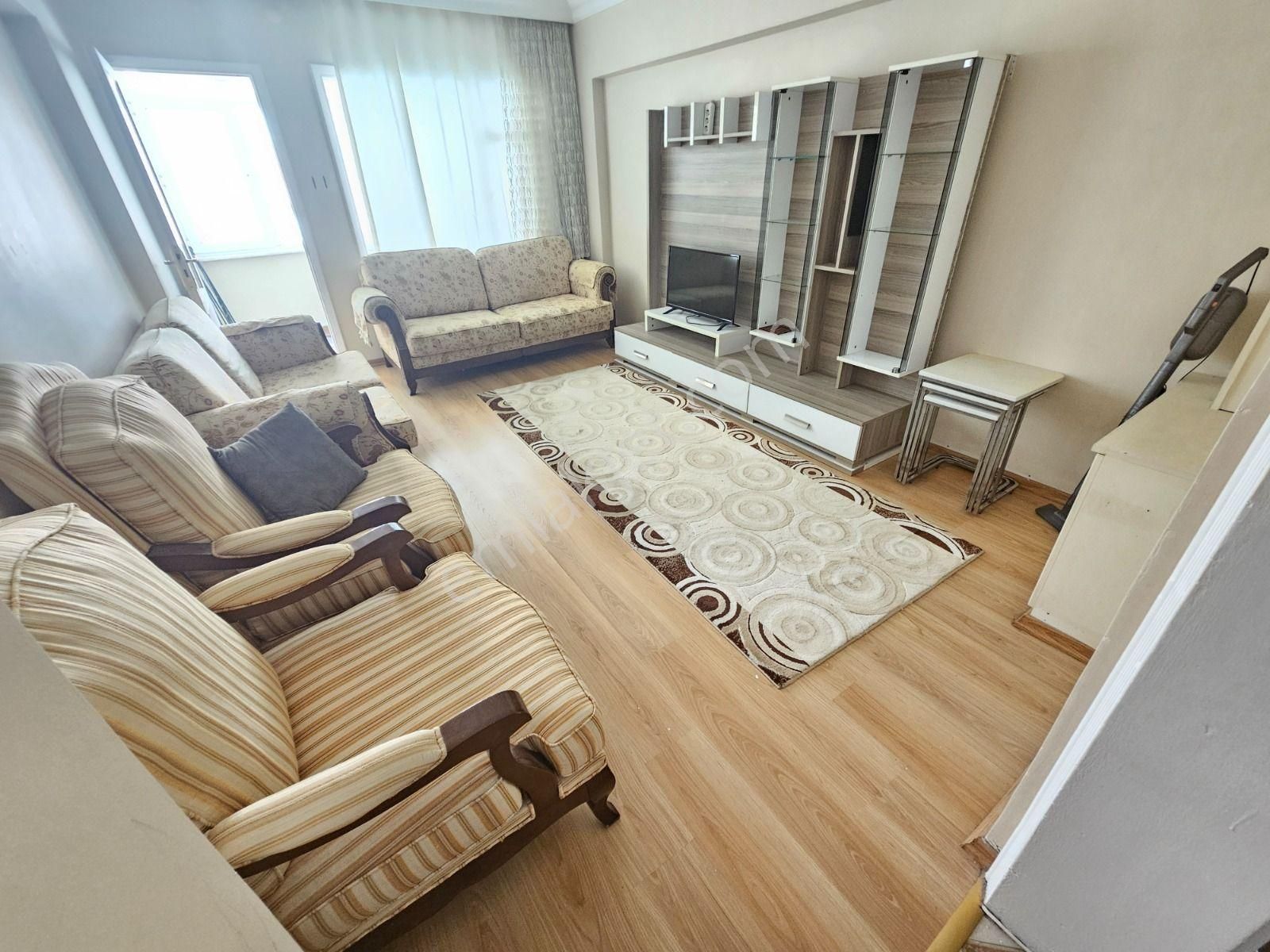 Sahibinden Kiralık, Eşyalı, Beykent Merkez 32. Blok, Metrobüse 200m, 2+1