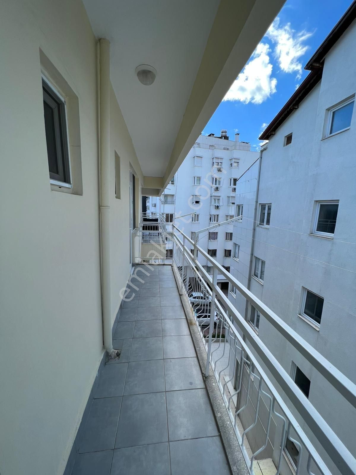 Işıklar 'da Deniz Manzaralı İçi Lüks Eşyalı 2+1 - Görsel 28