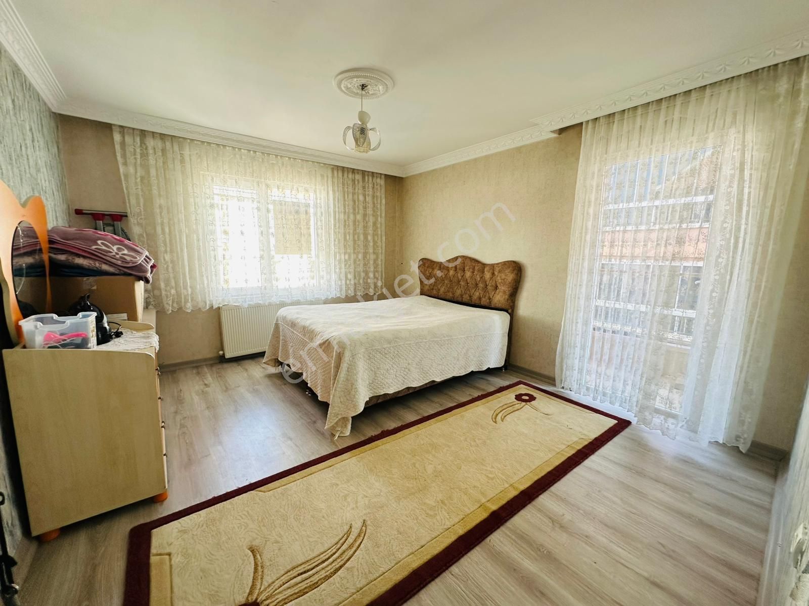 Beşikkaya'da Çift Girişli Asansörlü Full Yapılı 7+1 Satılık Dubleks !! - Görsel 18