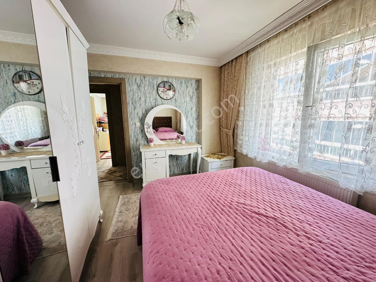 Beşikkaya'da Çift Girişli Asansörlü Full Yapılı 7+1 Satılık Dubleks !! - Görsel 10