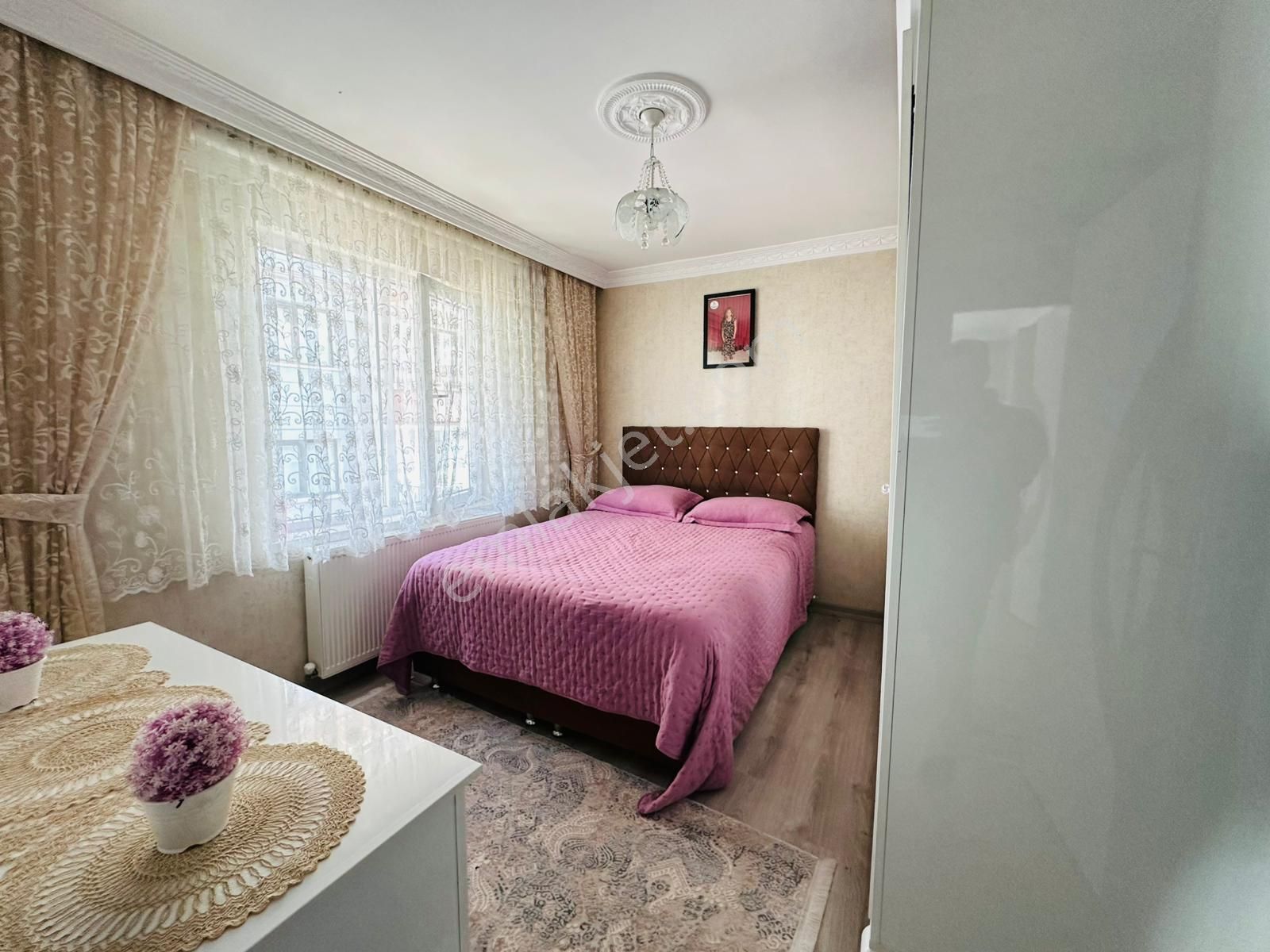 Beşikkaya'da Çift Girişli Asansörlü Full Yapılı 7+1 Satılık Dubleks !! - Görsel 8