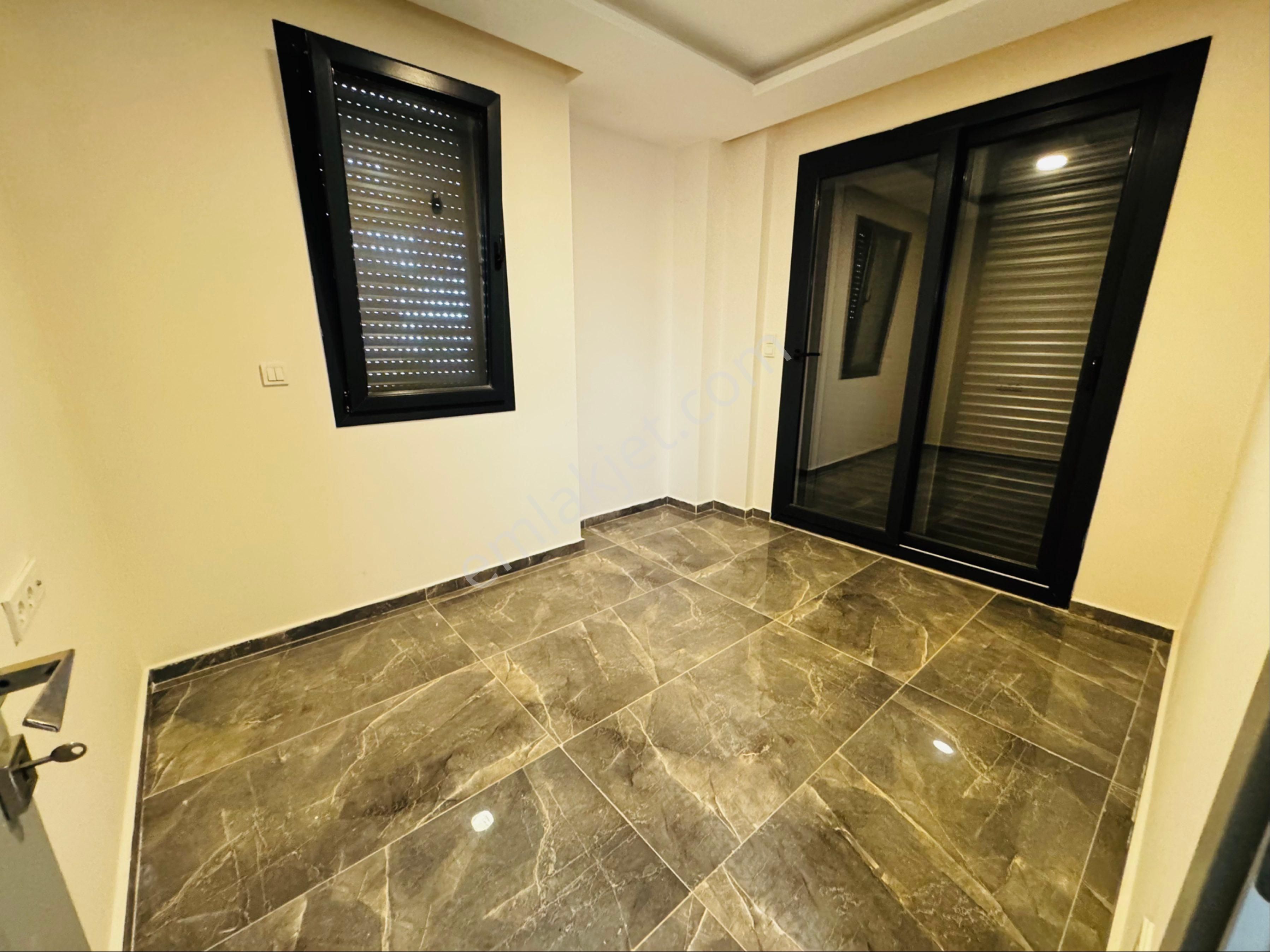 Akbük’te Denize Yakın Sıfır 3+1 Deniz Manzaralı Villa – Geniş Bahçeli & Verandalı - Görsel 13