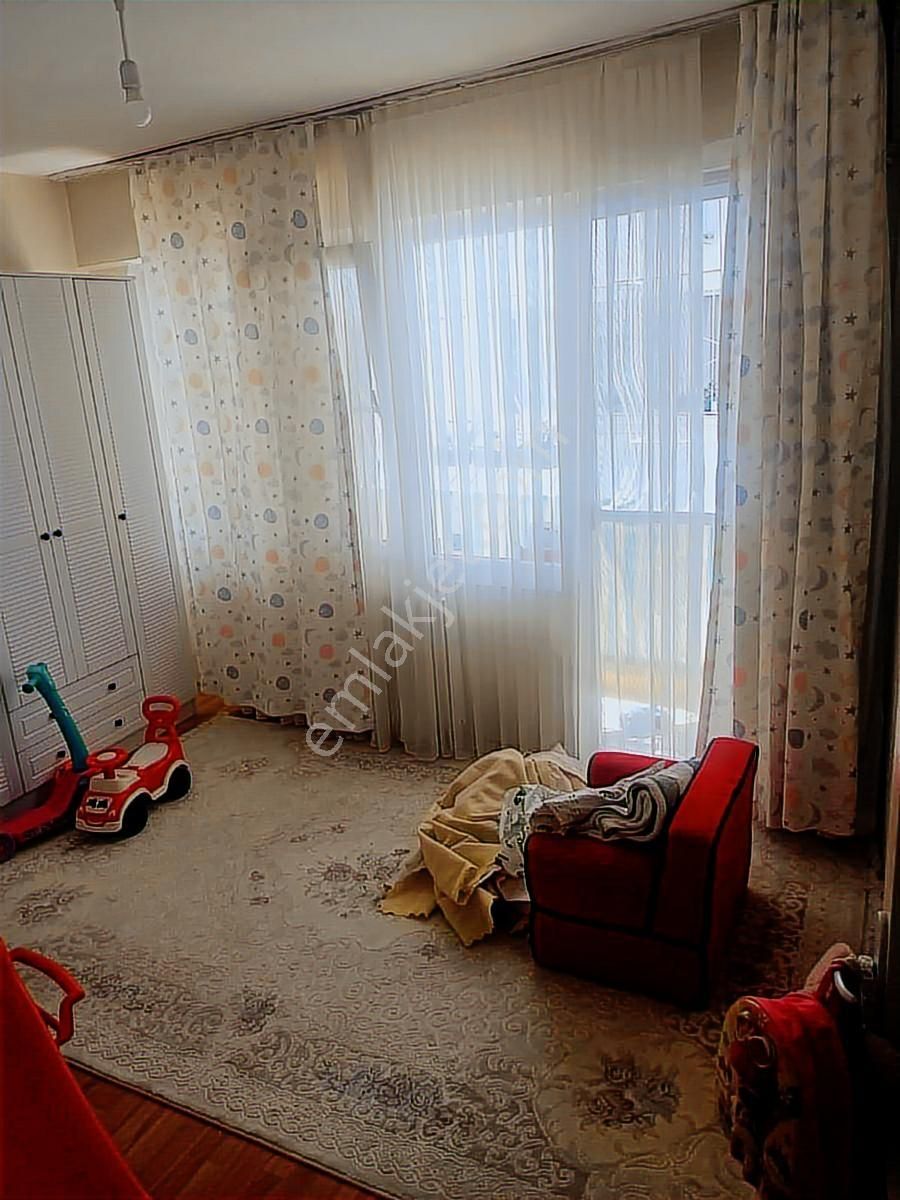 Karabağlar İzmirspor Metro Yakını 3+1satılık Daire - Görsel 8