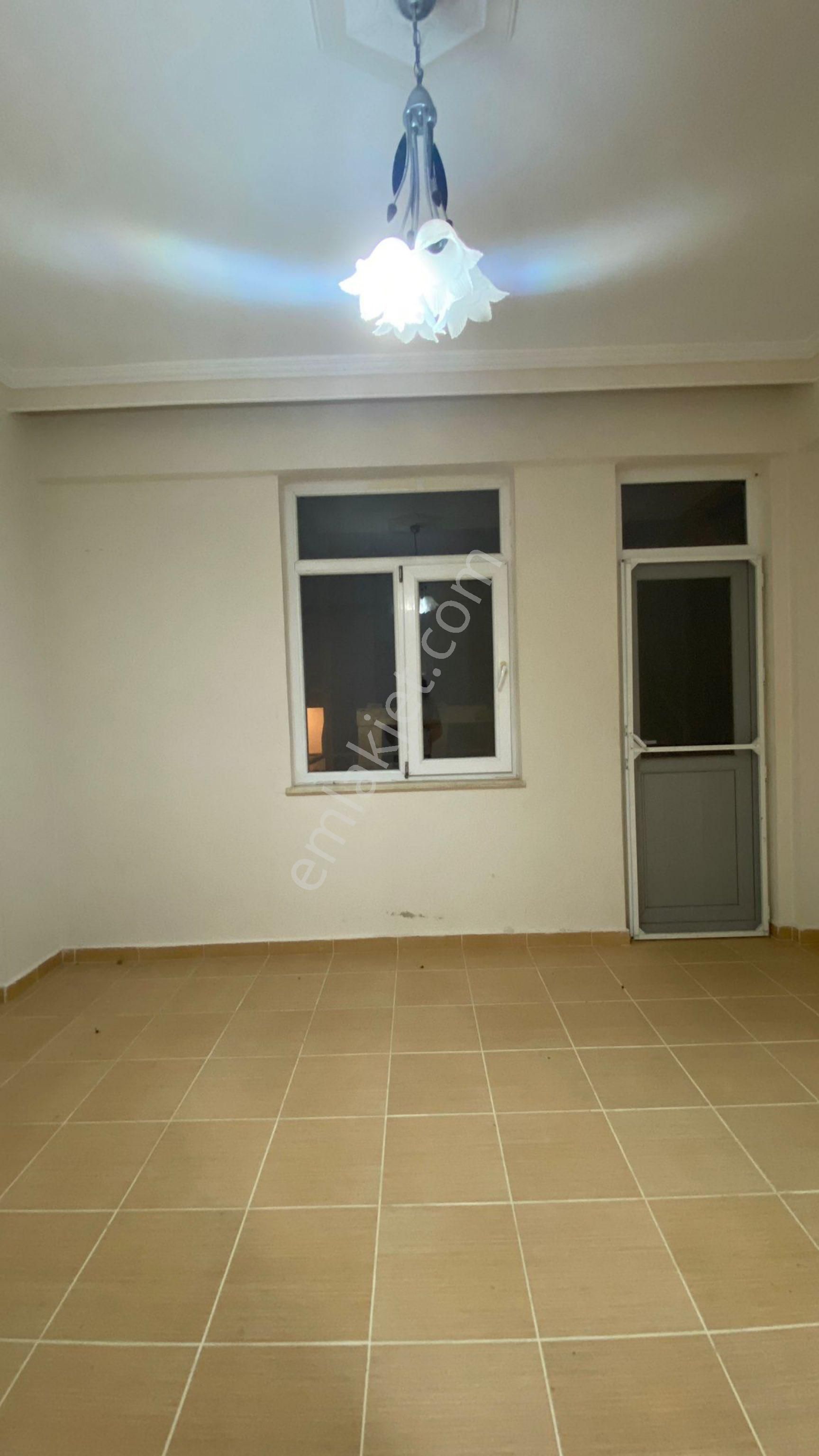 Aes Gayrimenkul’den Üniversite Bölgesinde Kiralık 3+1 Ara Kat - Görsel 8