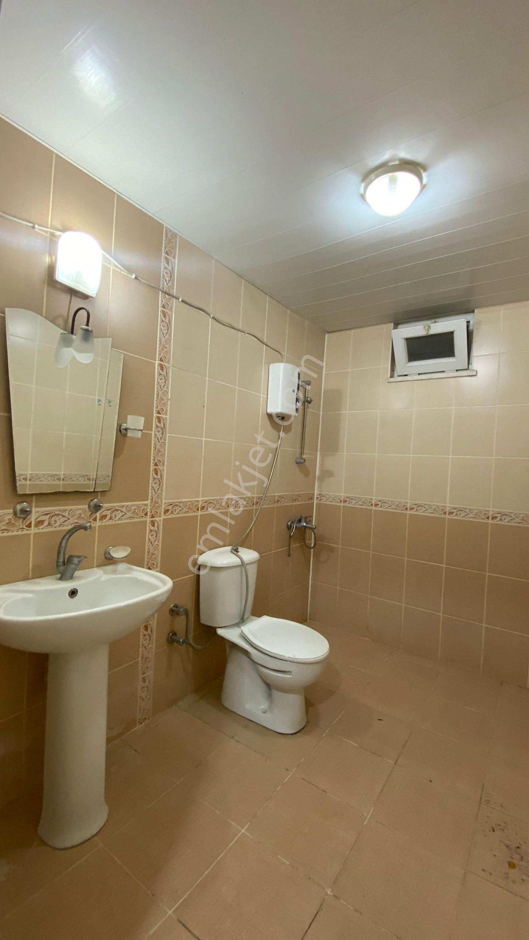 Aes Gayrimenkul’den Üniversite Bölgesinde Kiralık 3+1 Ara Kat - Görsel 13