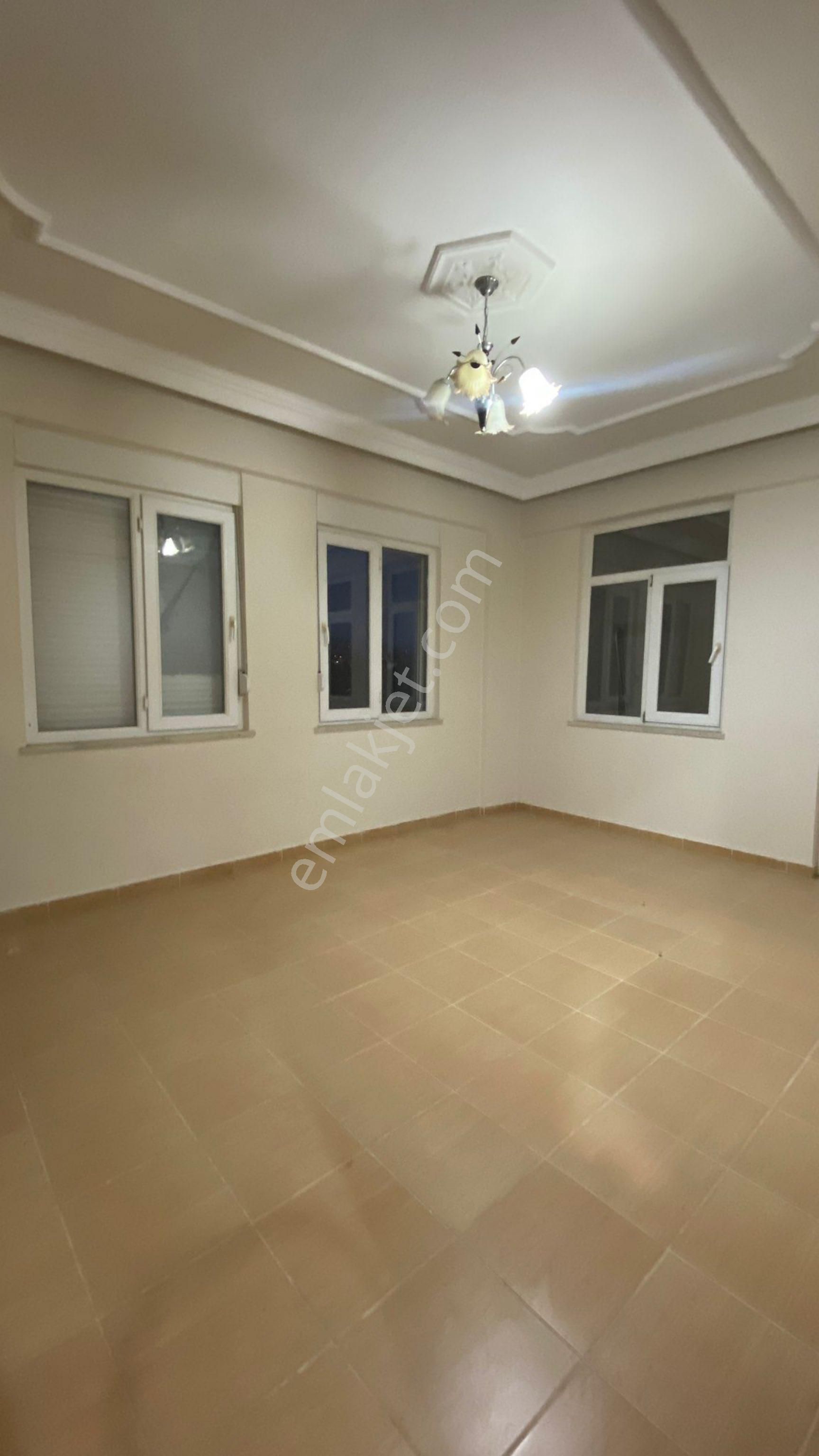 Aes Gayrimenkul’den Üniversite Bölgesinde Kiralık 3+1 Ara Kat