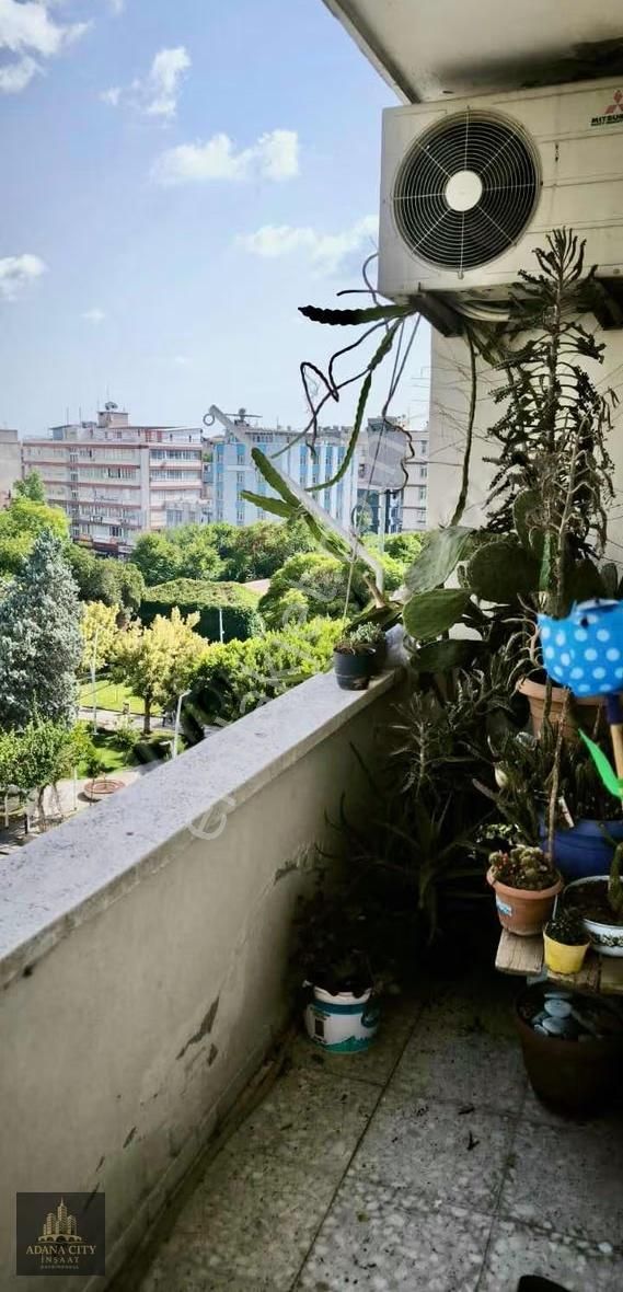 Çarşının Kalbinde İlk Gelen Alır Bu Paraya 2 Cisi Yok - Görsel 15