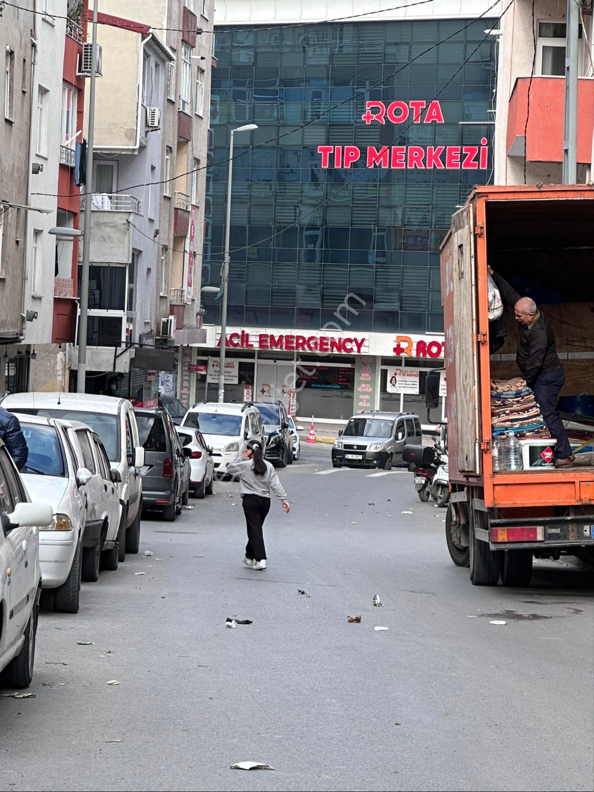 Acil Satılık Süper Konumda Uygun Fiyata 2 Katlı Dükkan - Görsel 4