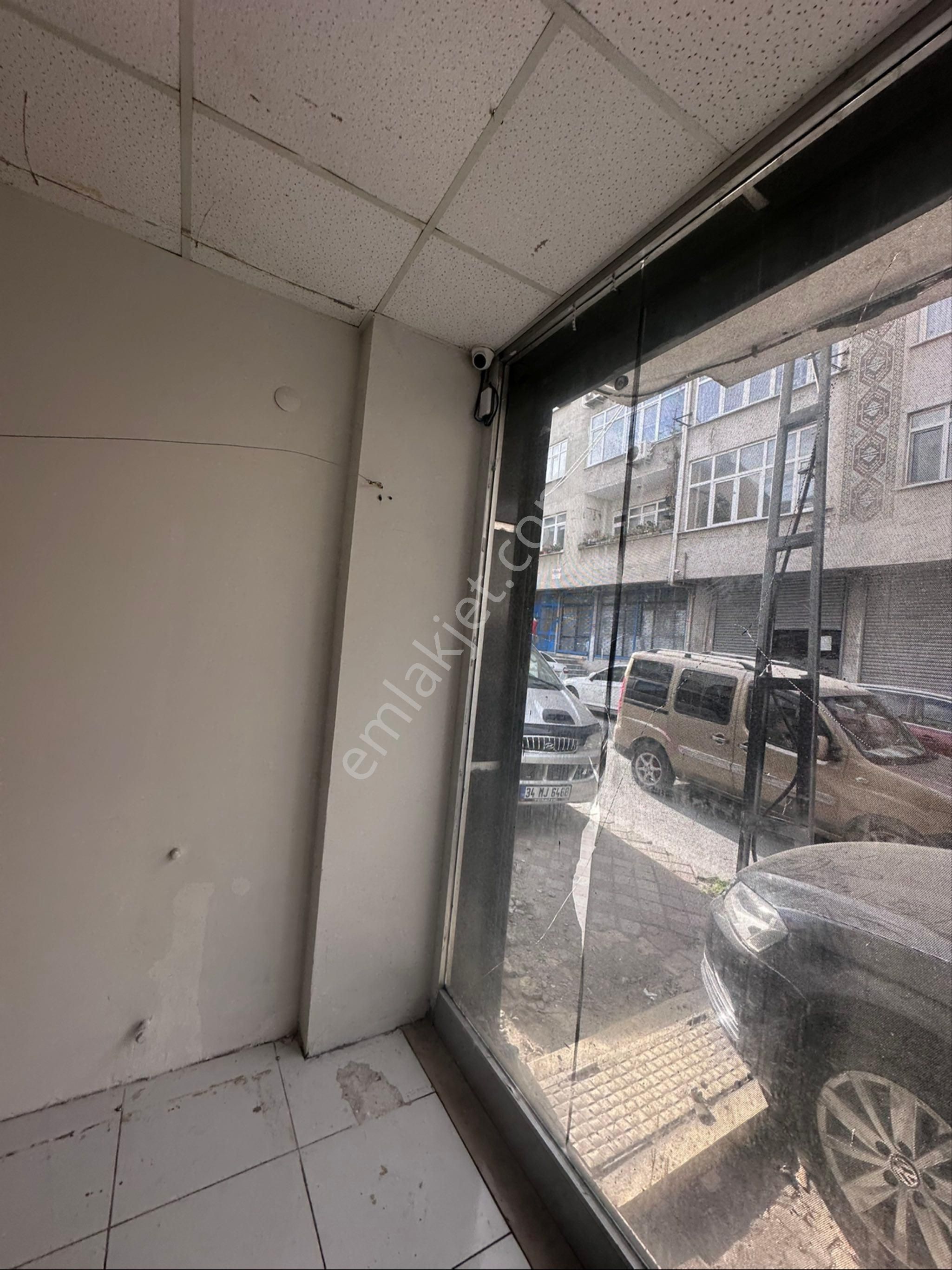 Acil Satılık Süper Konumda Uygun Fiyata 2 Katlı Dükkan - Görsel 12