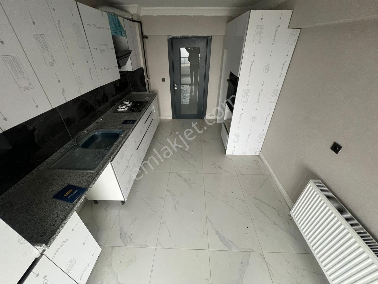 Yakacık Çağ Life Sitesinde Ank. Manzaralı Satılık Daireler!! - Görsel 3