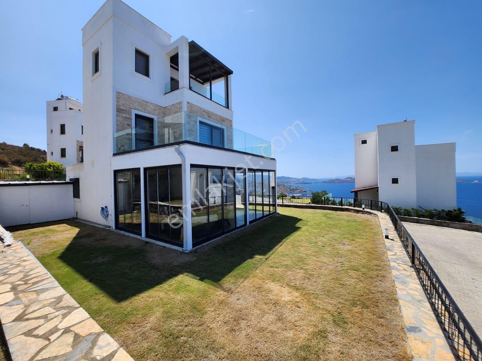 Bodrum Gündoğan Kızılburun Satılık Manzaralı Site İçi Tripleks Villa - Görsel 33