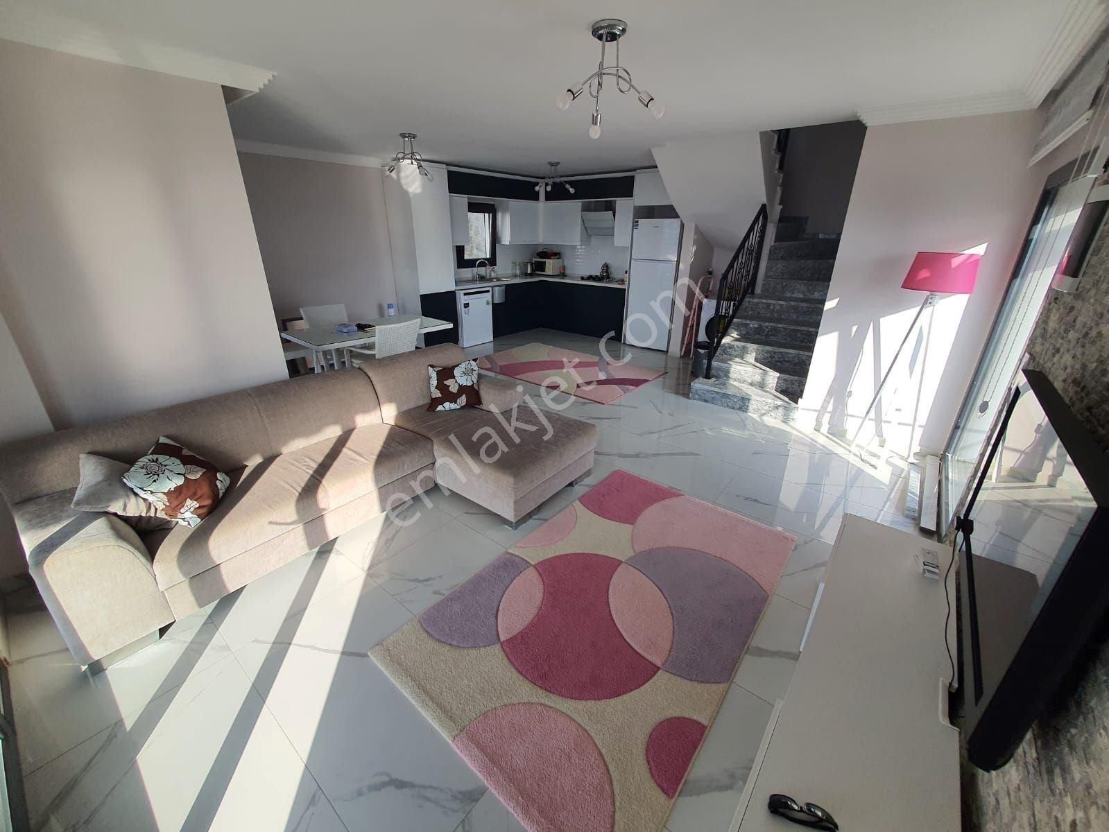 Bodrum Gündoğan Kızılburun Satılık Manzaralı Site İçi Tripleks Villa - Görsel 15