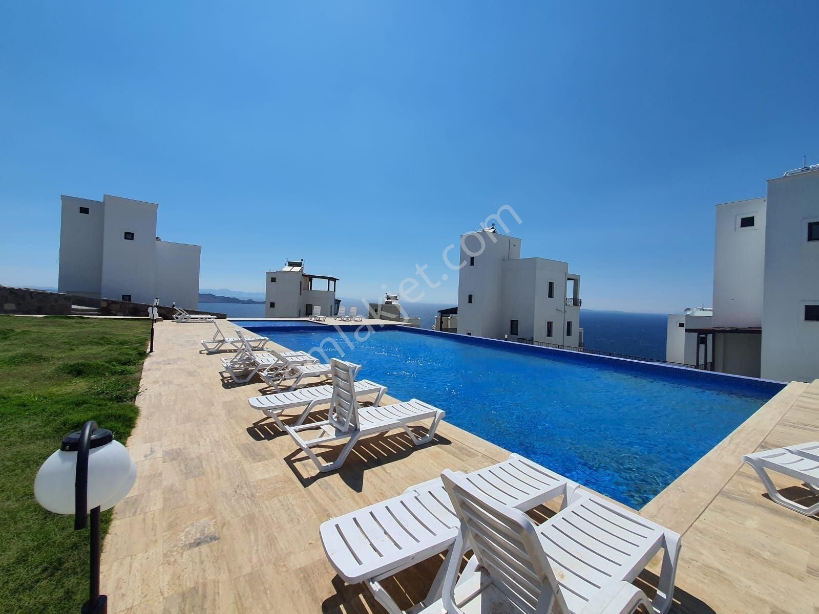 Bodrum Gündoğan Kızılburun Satılık Manzaralı Site İçi Tripleks Villa - Görsel 12