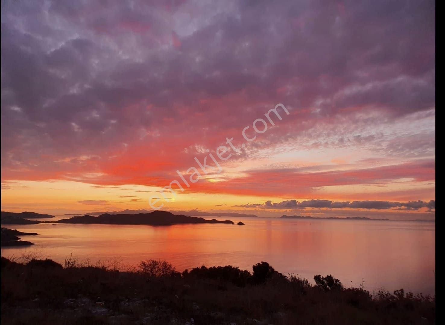 Bodrum Gündoğan Kızılburun Satılık Manzaralı Site İçi Tripleks Villa - Görsel 4