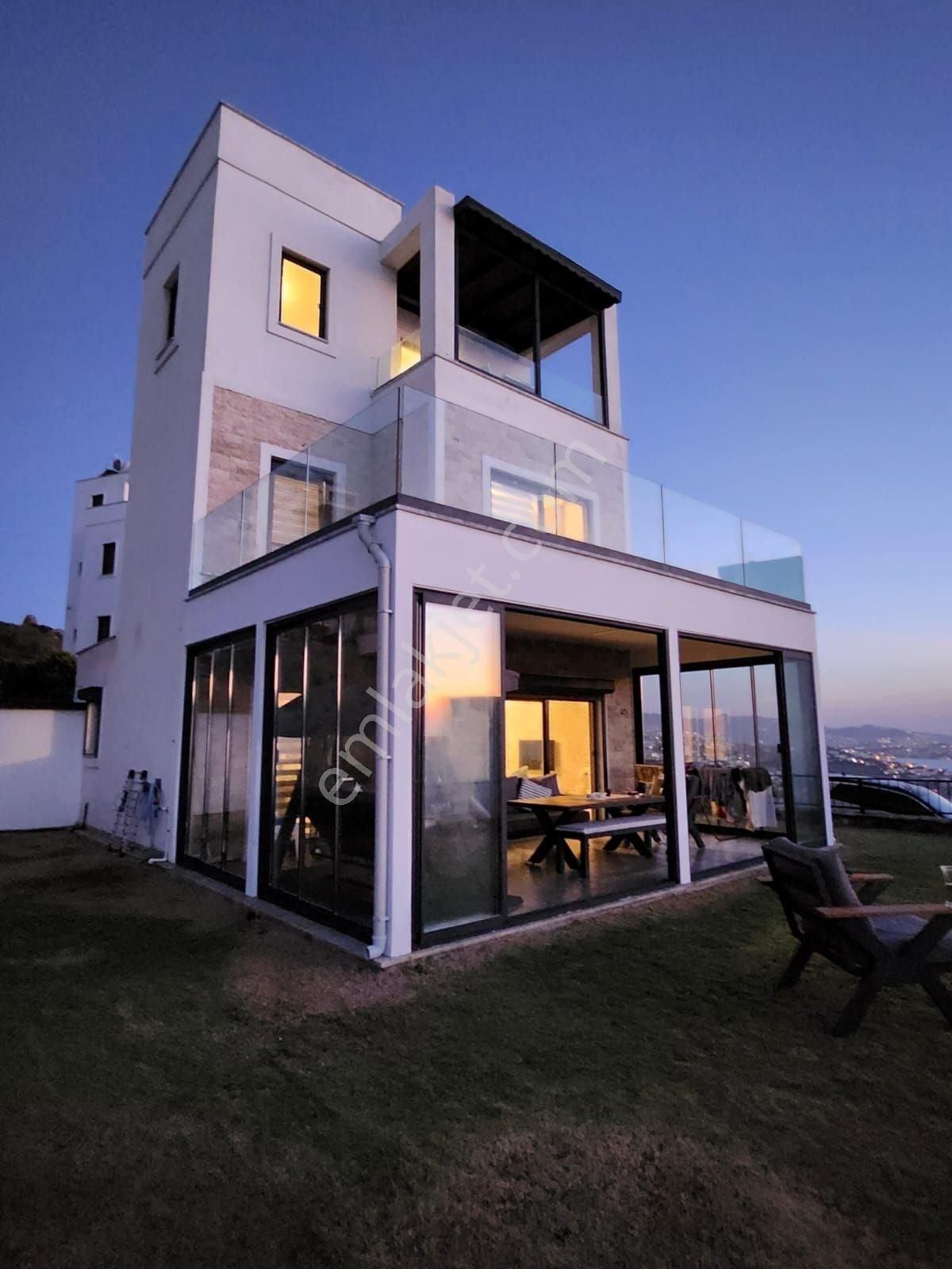 Bodrum Gündoğan Kızılburun Satılık Manzaralı Site İçi Tripleks Villa - Görsel 3