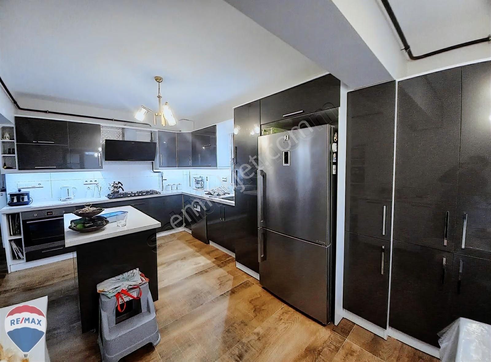 Remax Mavi-cebeci Sahilesıfır 723m²arsada 4katlı Ultralüksyazlık - Görsel 10