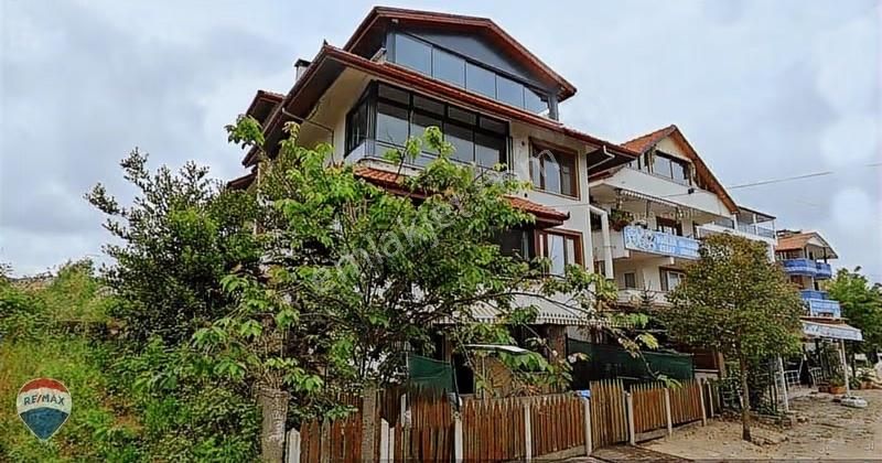 Remax Mavi-cebeci Sahilesıfır 723m²arsada 4katlı Ultralüksyazlık - Görsel 11