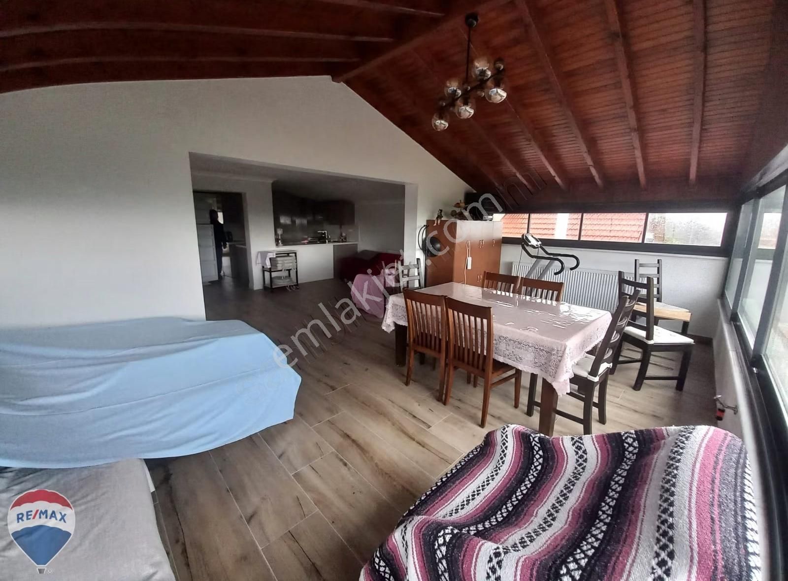 Remax Mavi-cebeci Sahilesıfır 723m²arsada 4katlı Ultralüksyazlık - Görsel 34