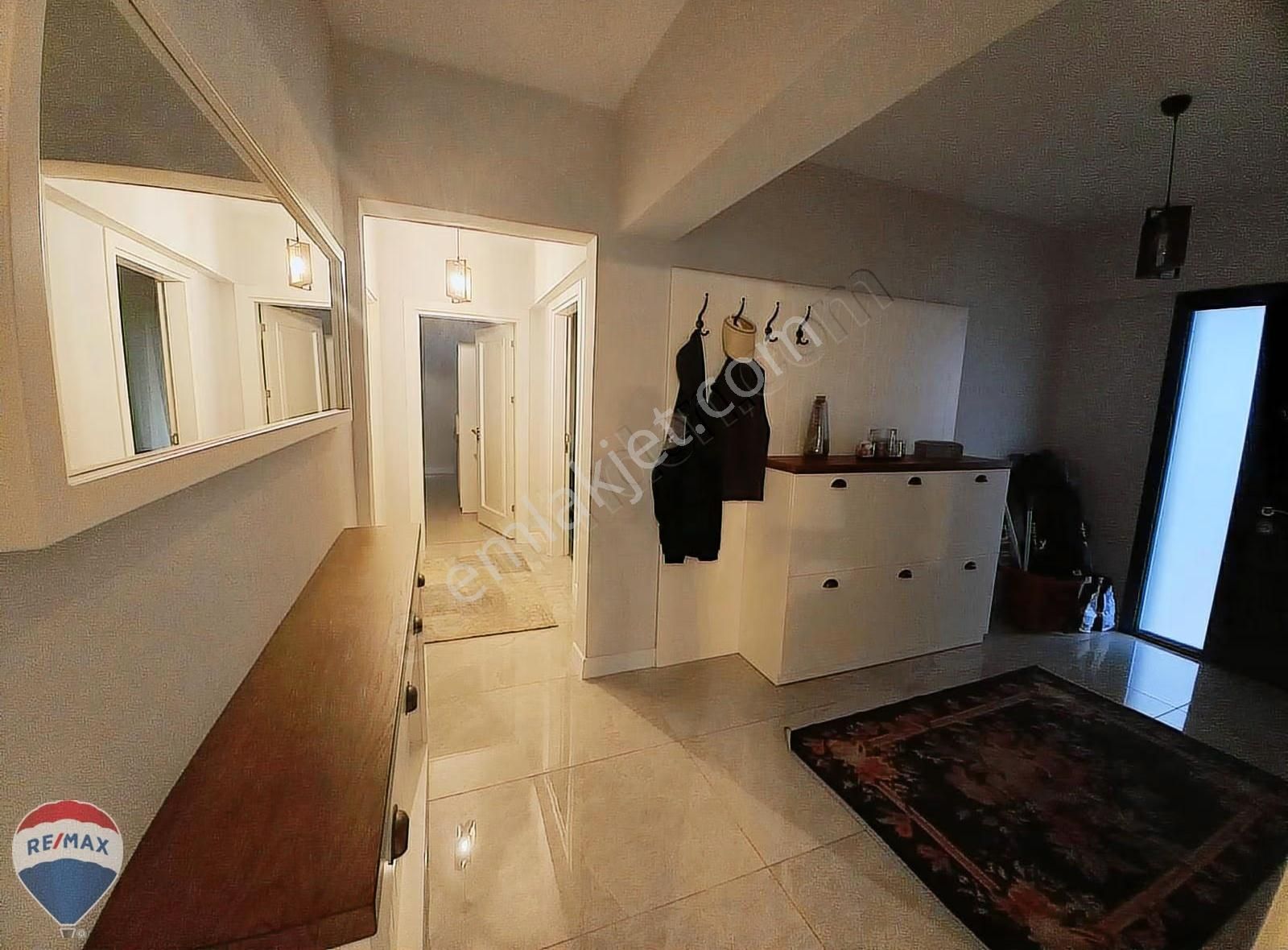 Remax Mavi-cebeci Sahilesıfır 723m²arsada 4katlı Ultralüksyazlık - Görsel 30