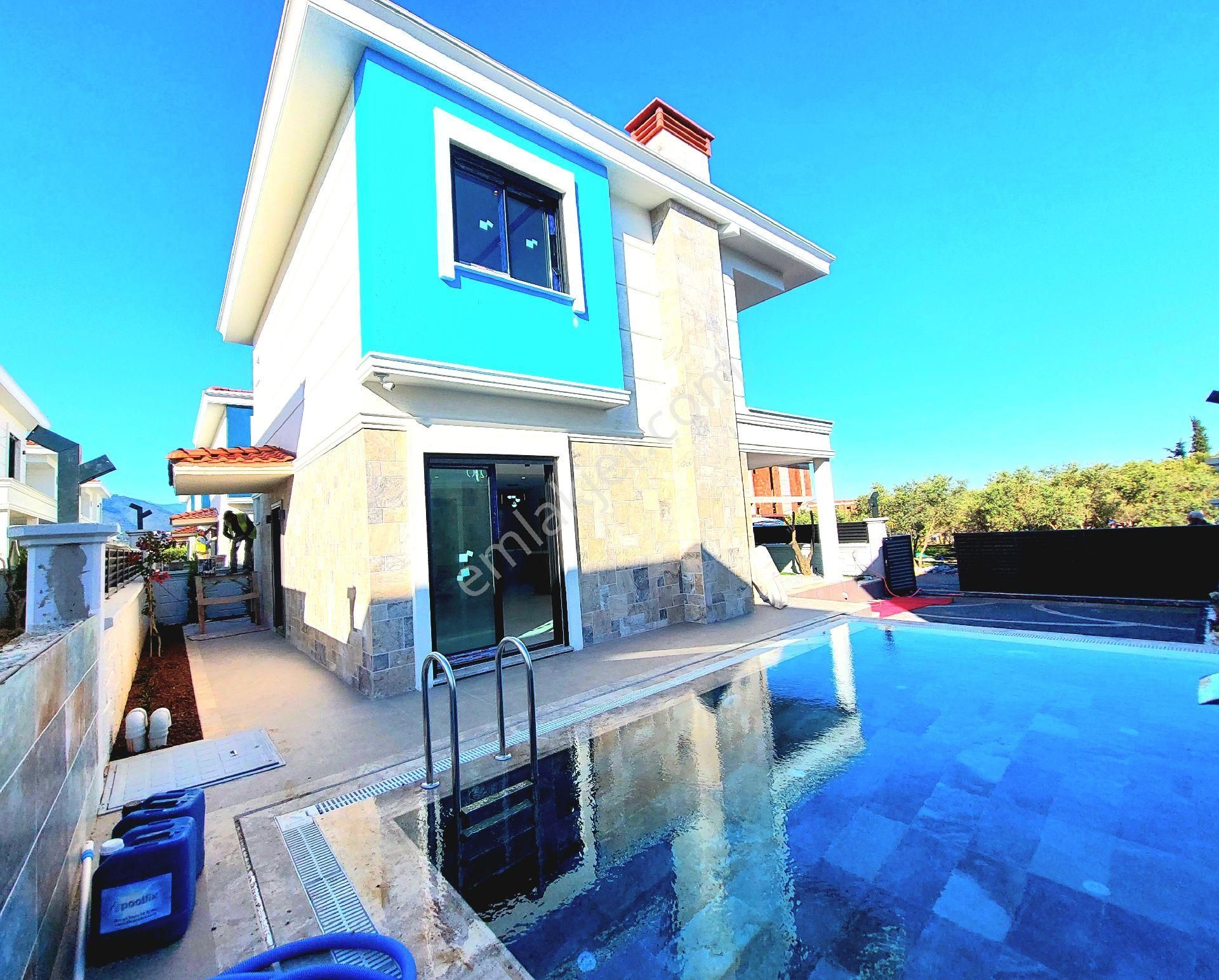 Davutlarda Özel Havuzlu Tek Müstakil Sıfır Villa - Görsel 14