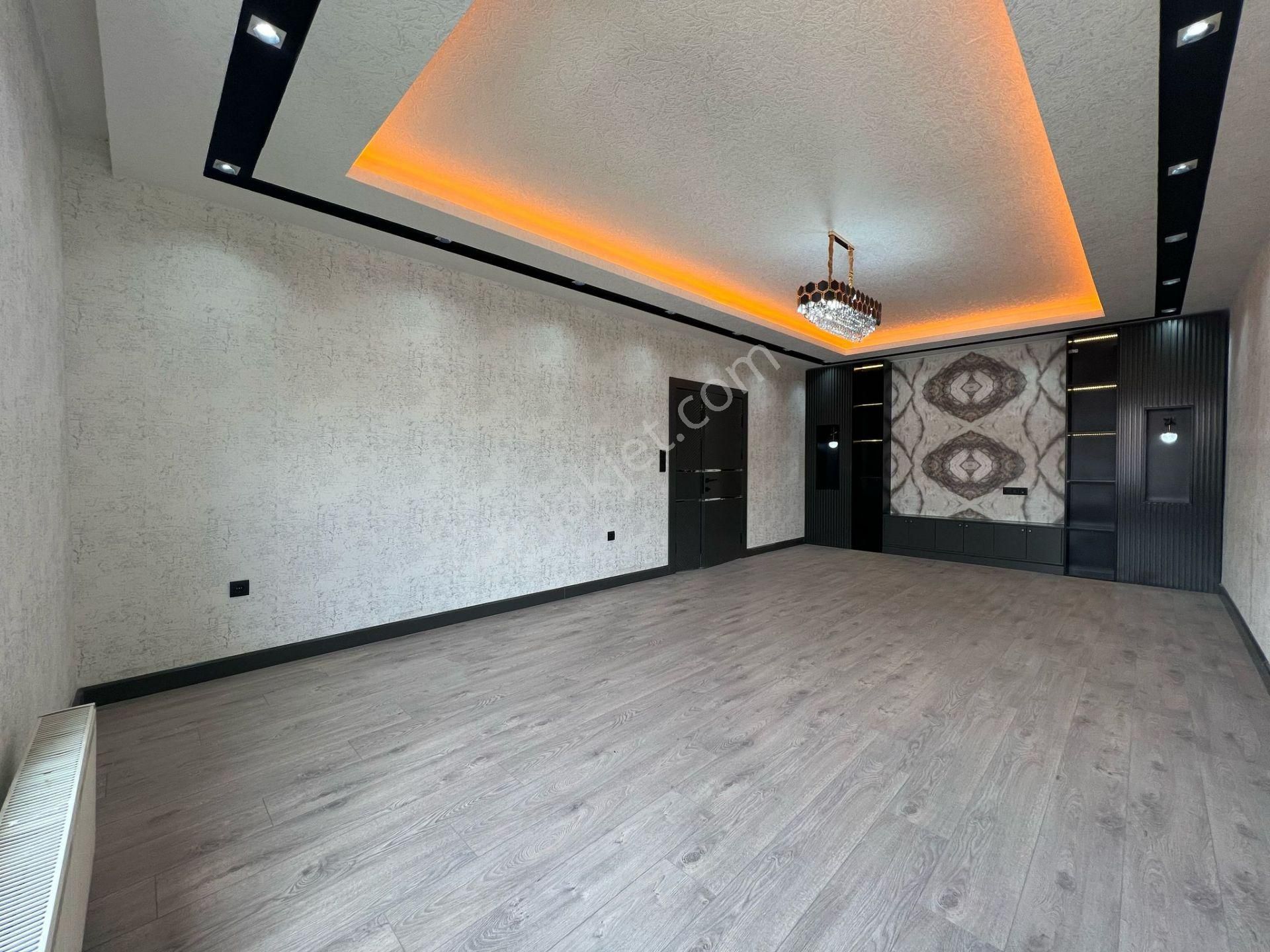 Etlik'te Site İçerisinde Lüks Yapılı Teras Balkonlu 3+1 - Görsel 9