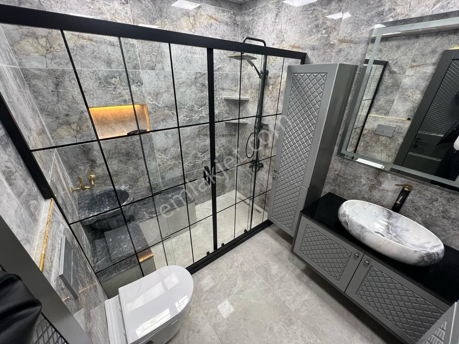 Etlik'te Site İçerisinde Lüks Yapılı Teras Balkonlu 3+1 - Görsel 30