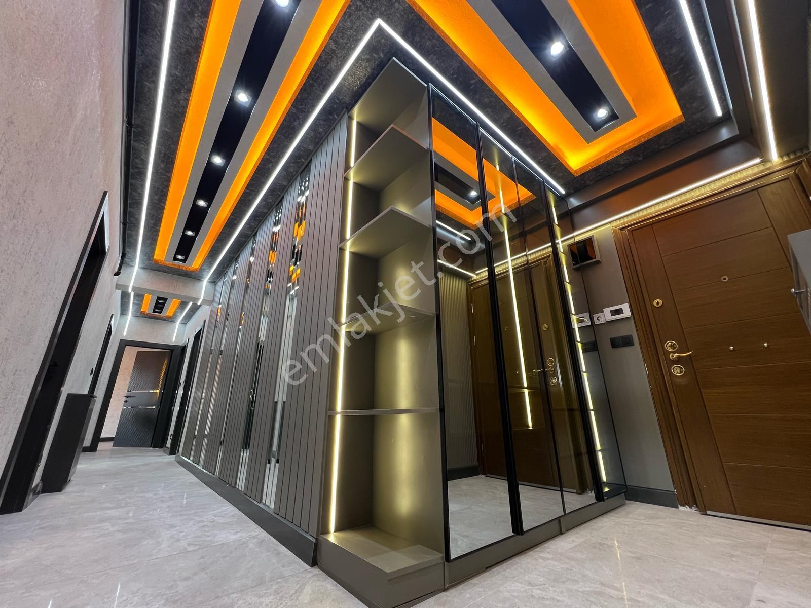 Etlik'te Site İçerisinde Lüks Yapılı Teras Balkonlu 3+1 - Görsel 25