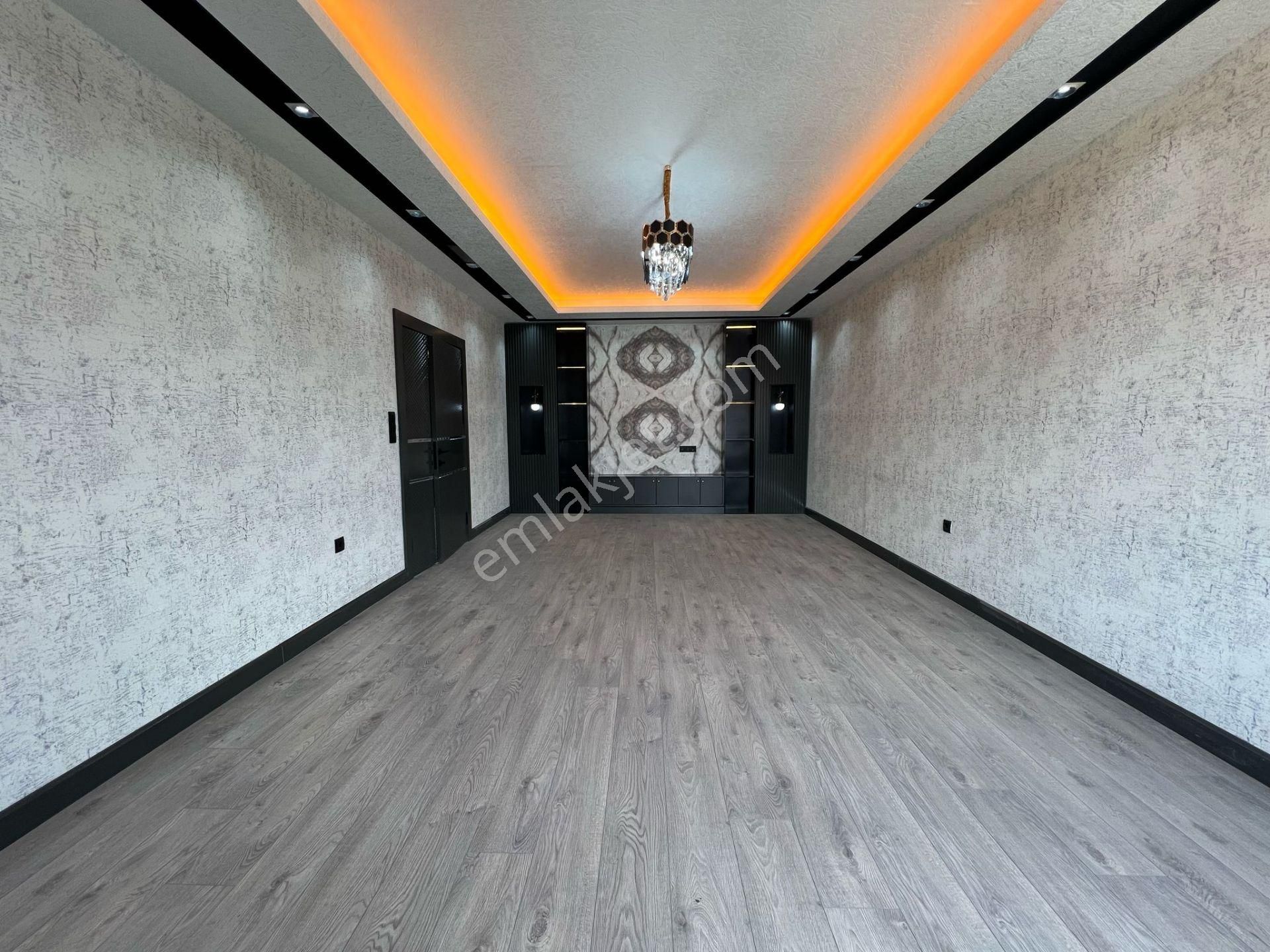 Etlik'te Site İçerisinde Lüks Yapılı Teras Balkonlu 3+1 - Görsel 13