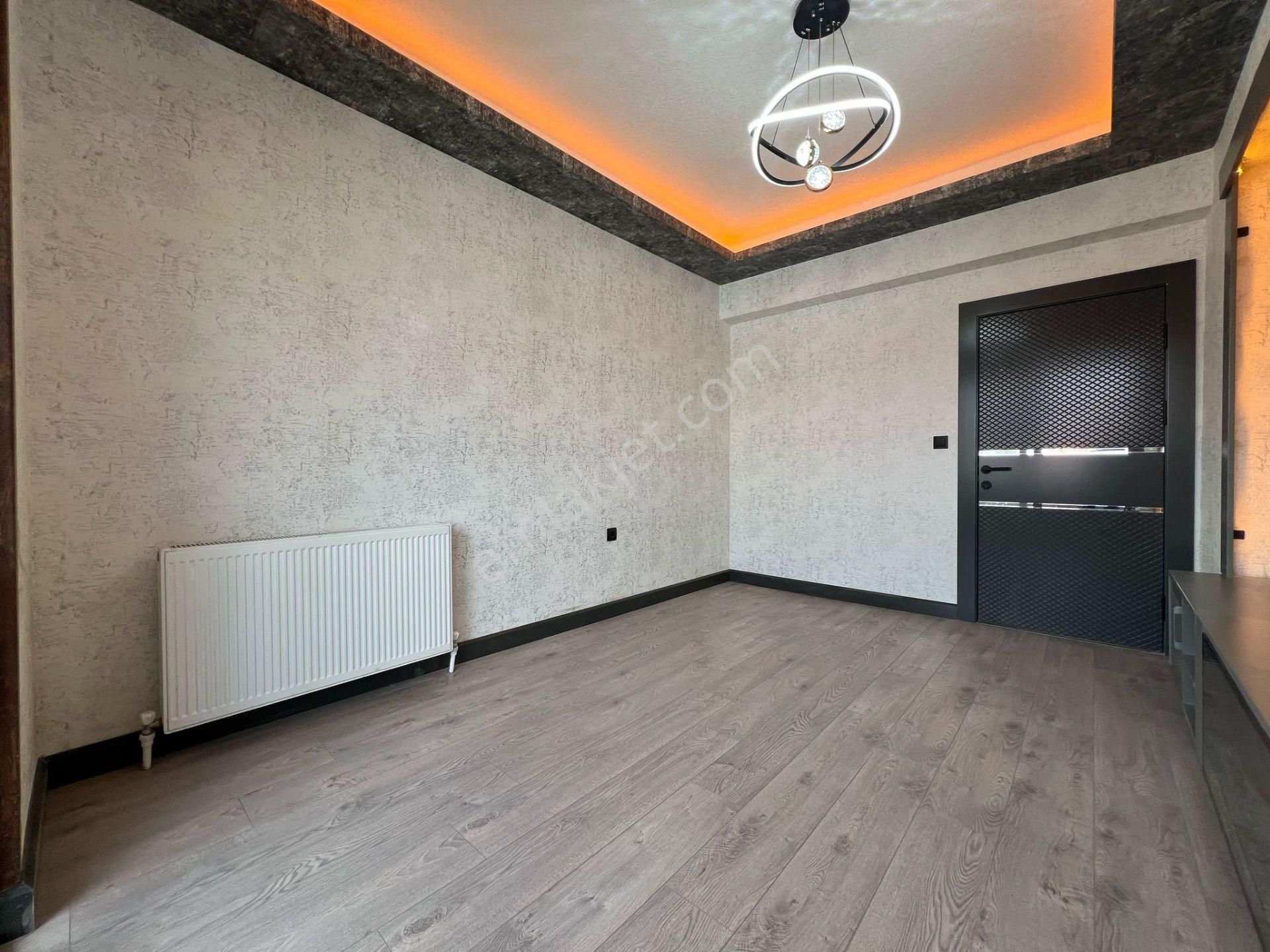 Etlik'te Site İçerisinde Lüks Yapılı Teras Balkonlu 3+1 - Görsel 23