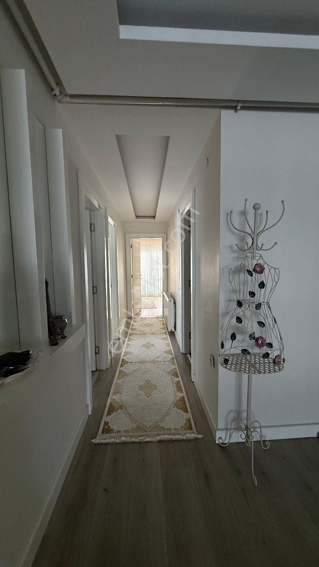 Uncalı’nın En Prestijli Sitesinde,lüx 3+1,yüzme Havuzlu,saunalı,ayrı Mutfaklı Daire - Görsel 6