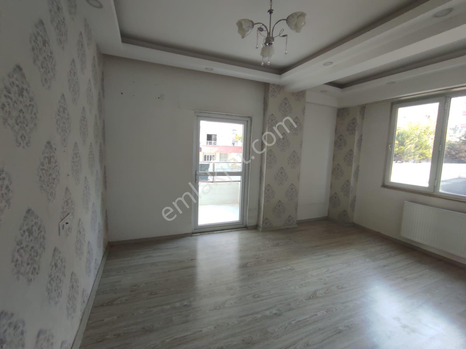 Yavuz Emlak Tan Satılık Daire Arakat Karaköprü Badilli Da - Görsel 17