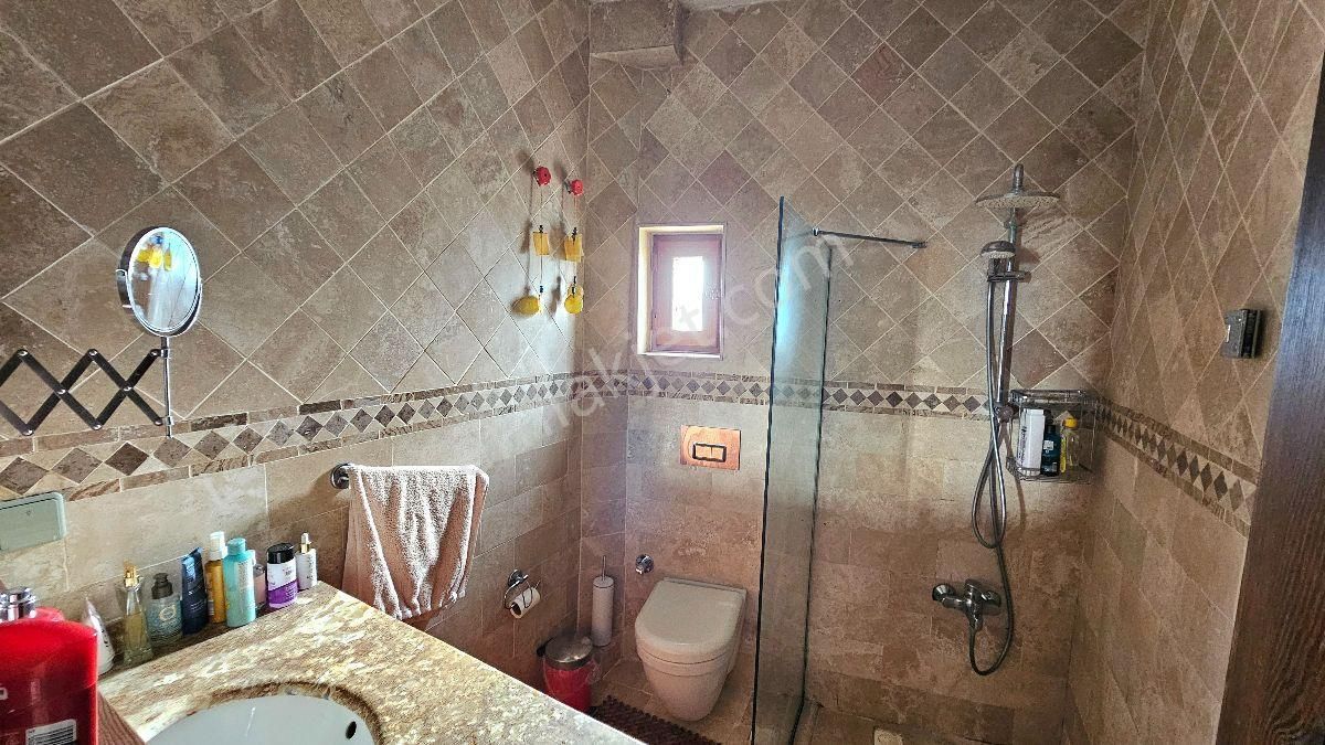 Bodrum Gümüşlük Merkezde Satılık 1+1 Taş Ev - Görsel 12