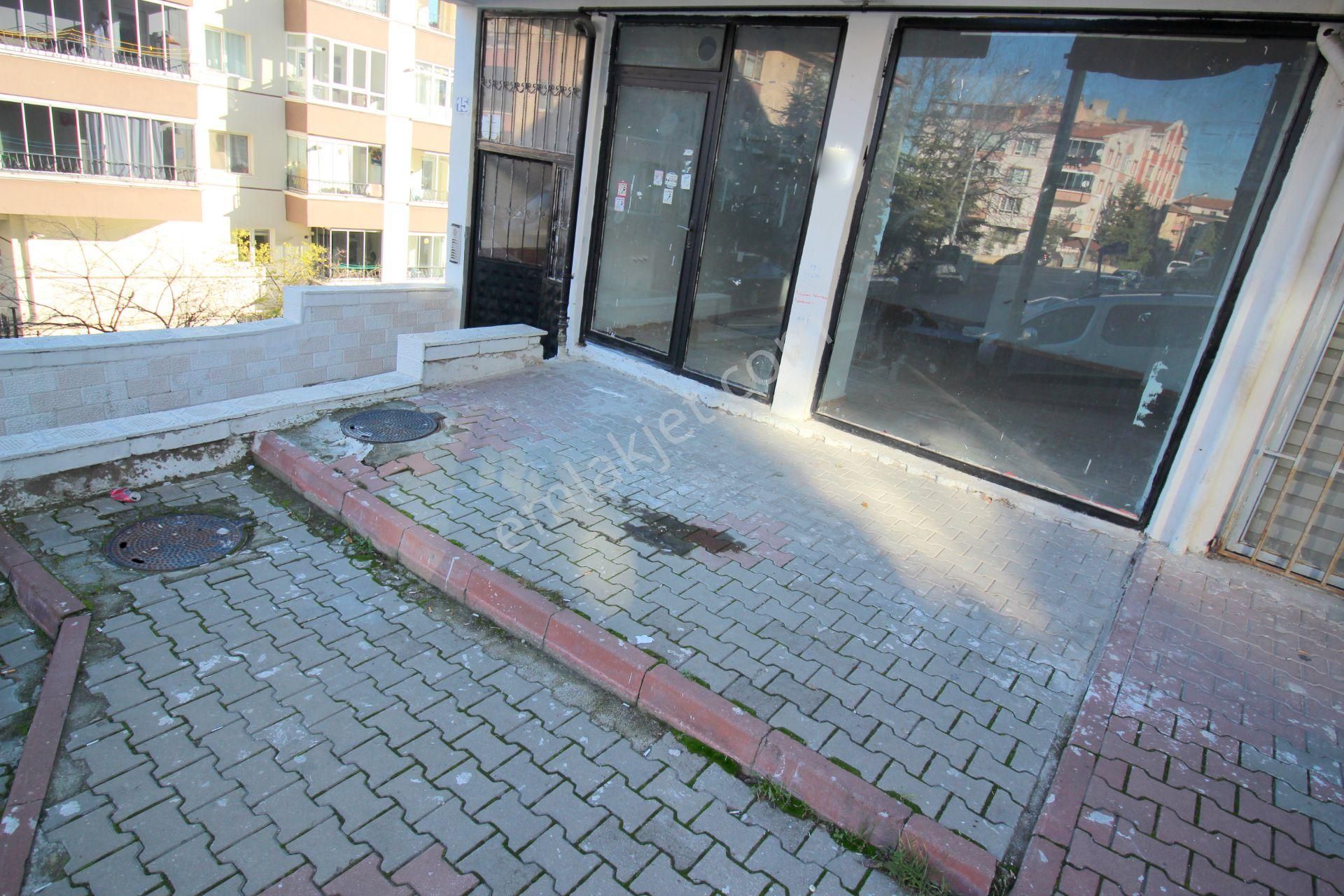 Emre Emlak'tan Alsancak'ta Depolu Kiralık Dükkan - Görsel 19