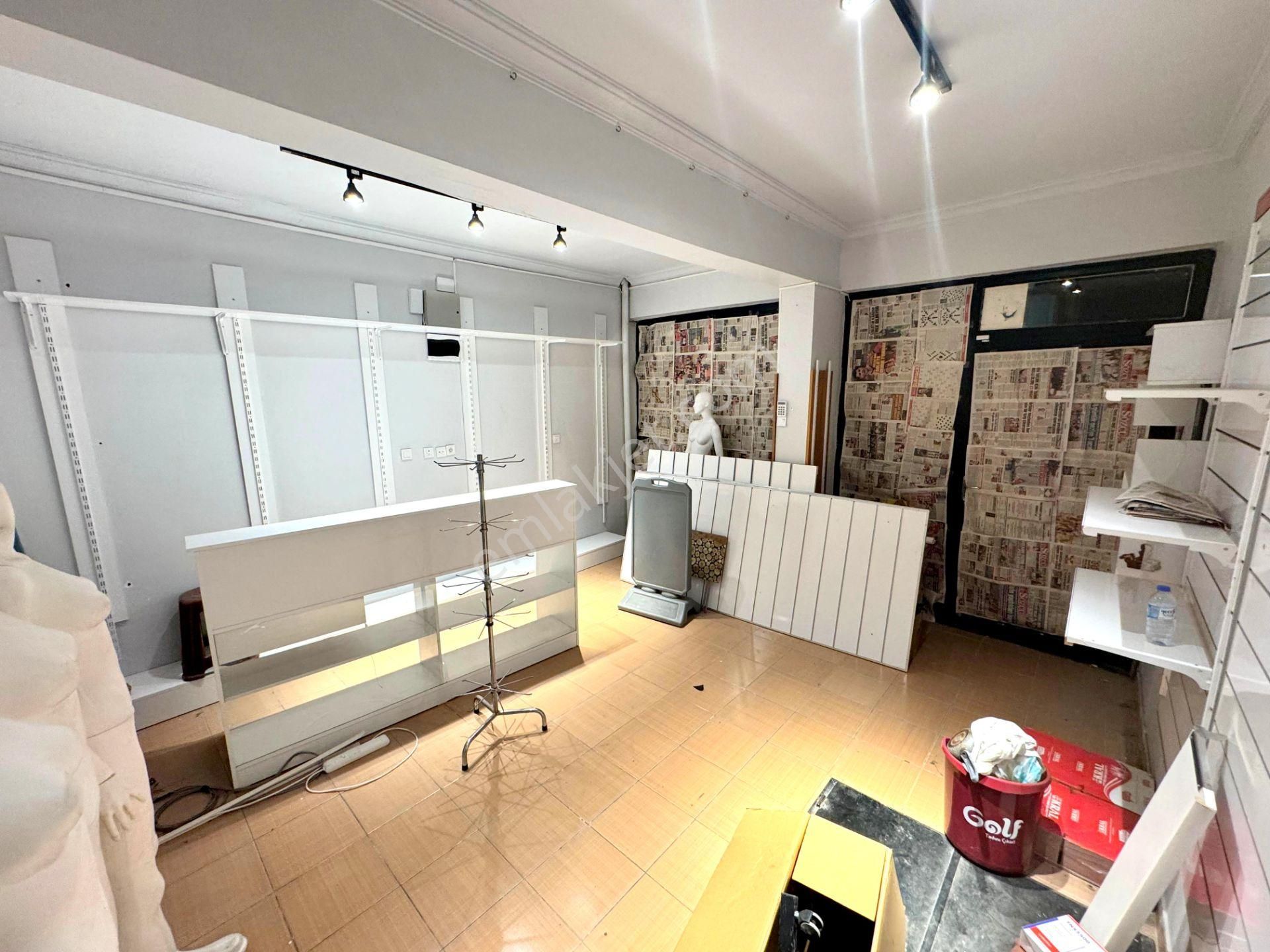 Emre Emlak'tan Alsancak'ta Depolu Kiralık Dükkan - Görsel 3