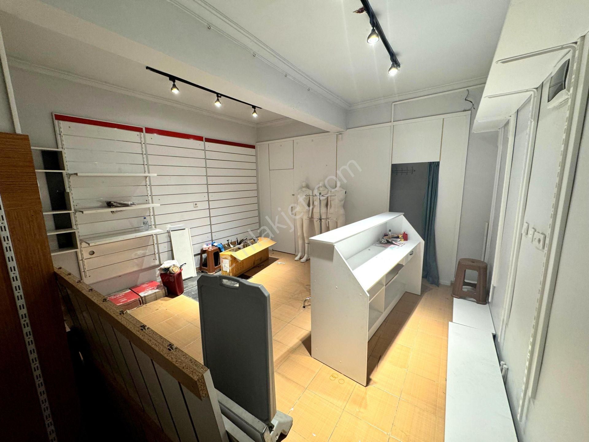 Emre Emlak'tan Alsancak'ta Depolu Kiralık Dükkan - Görsel 11