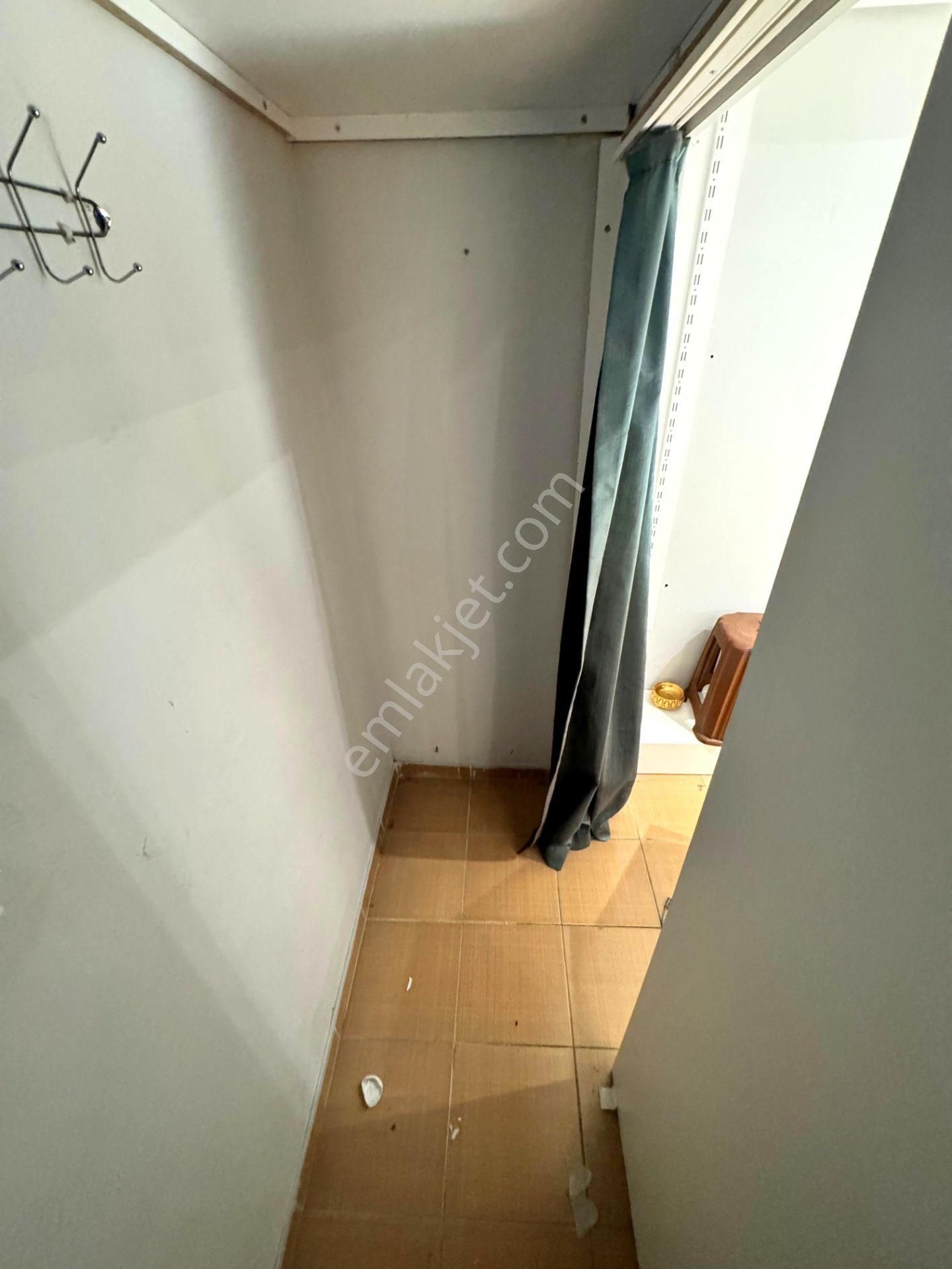 Emre Emlak'tan Alsancak'ta Depolu Kiralık Dükkan - Görsel 6