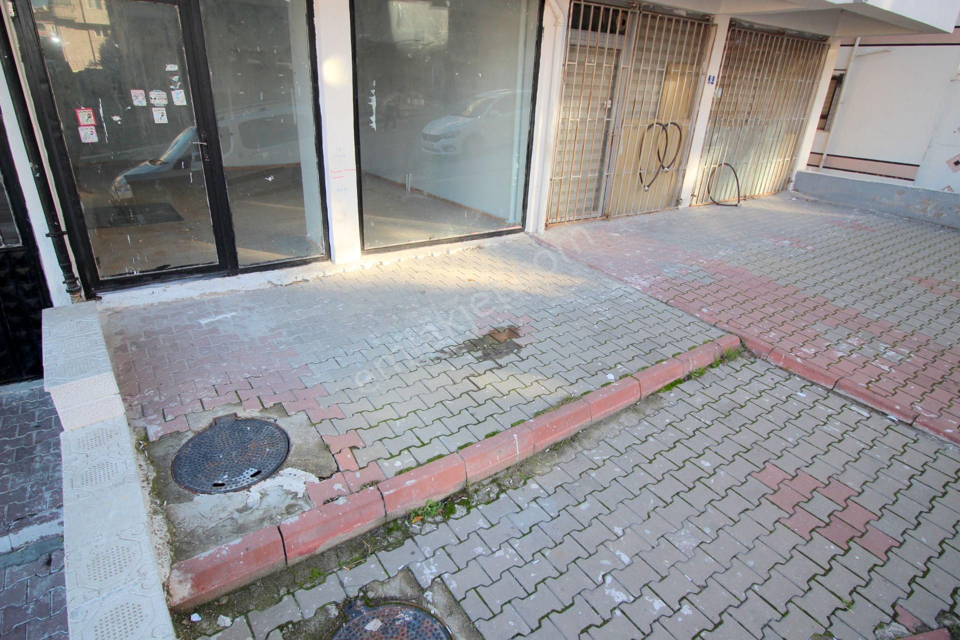 Emre Emlak'tan Alsancak'ta Depolu Kiralık Dükkan - Görsel 21