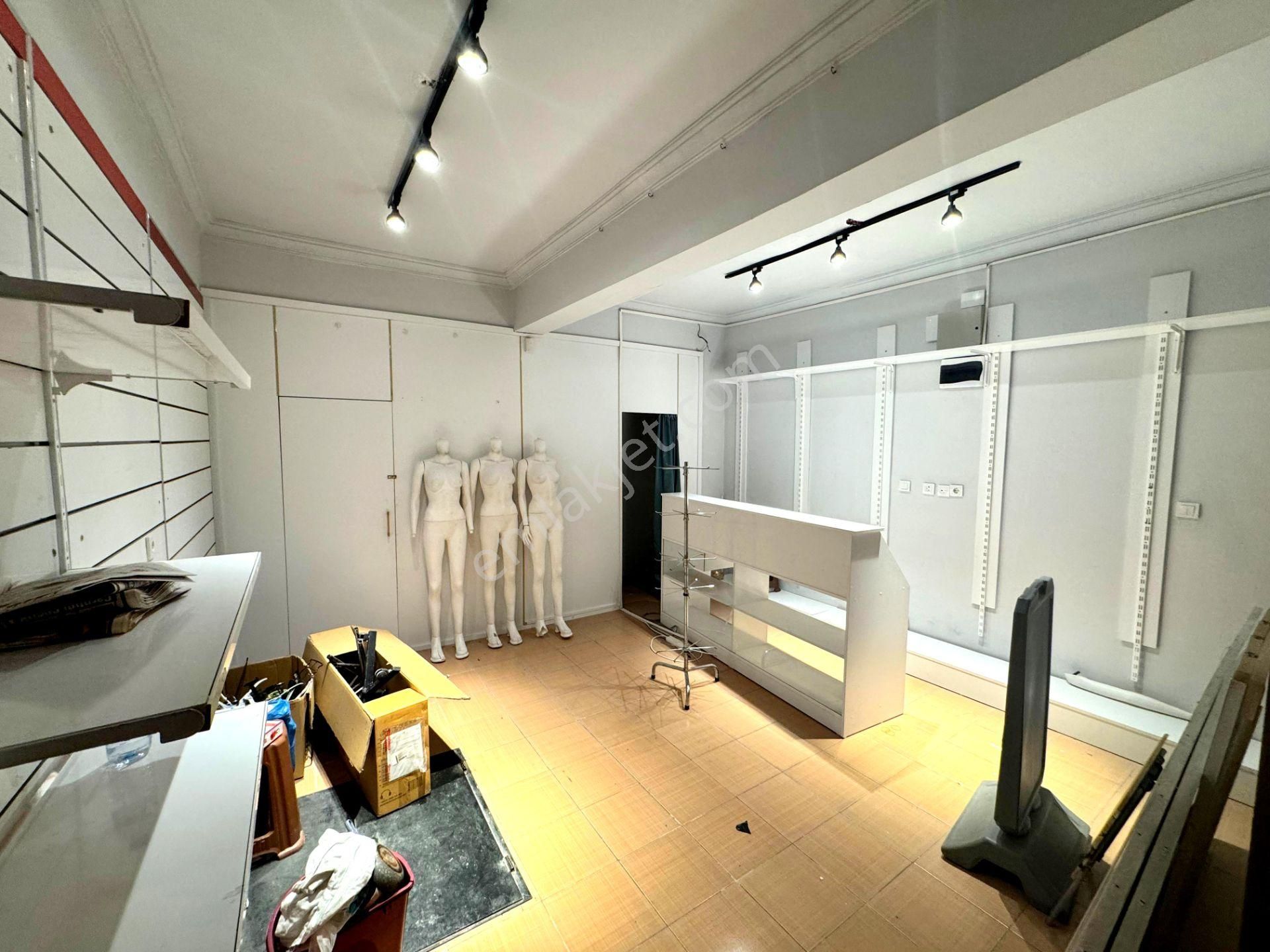 Emre Emlak'tan Alsancak'ta Depolu Kiralık Dükkan - Görsel 2