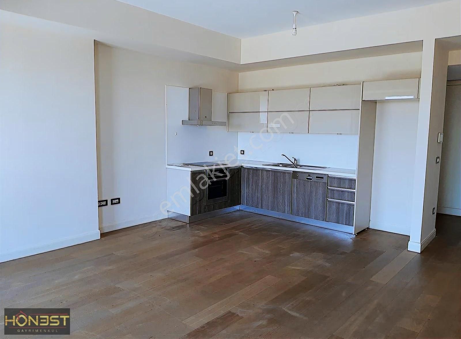 Acil Satış !!! Kiptaş Venezia Mega 1+1 Boş Daire...kare Salon - Görsel 26